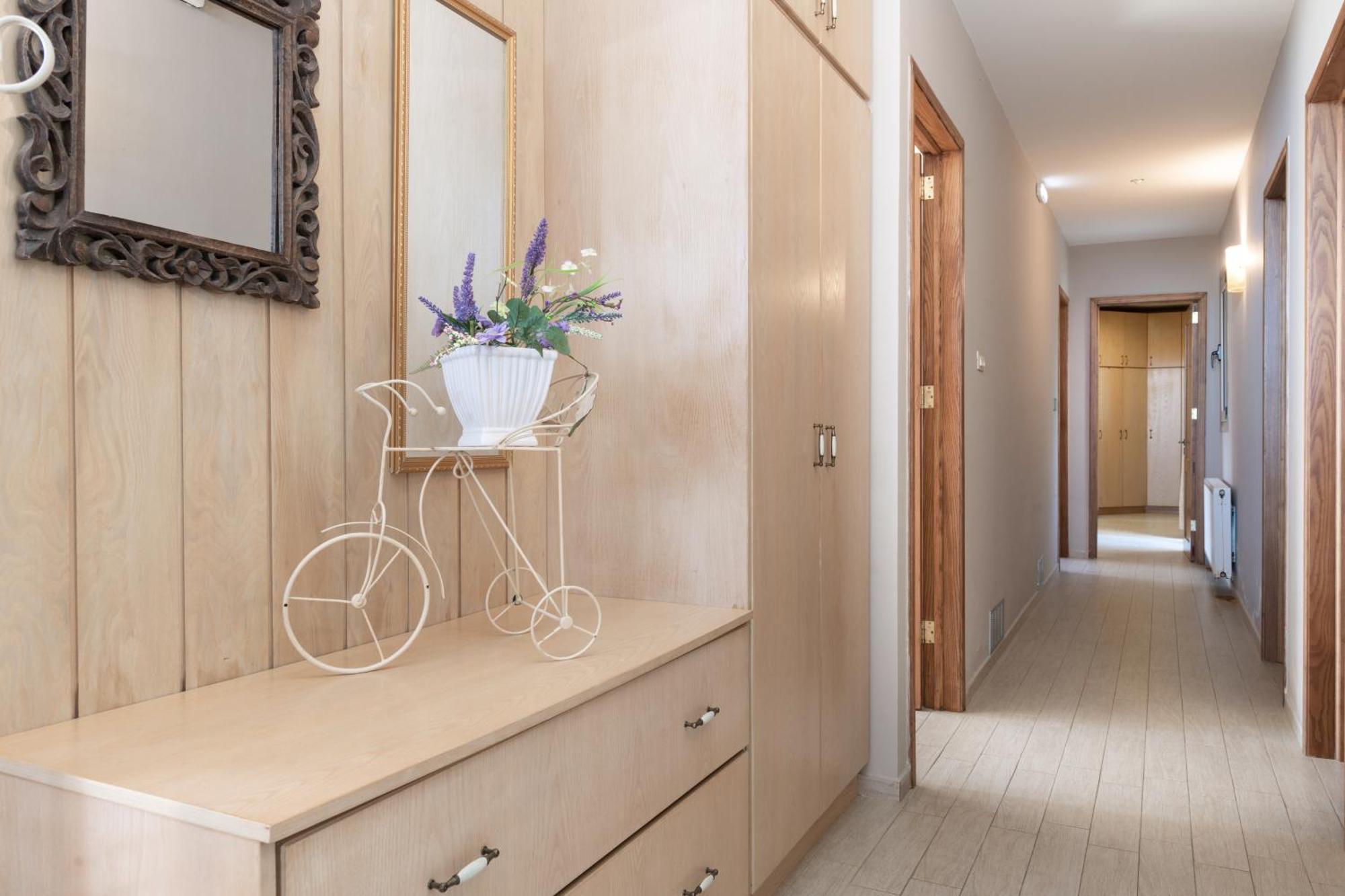 Astarte - Stilvi 4 Bedroom Private With Pool *