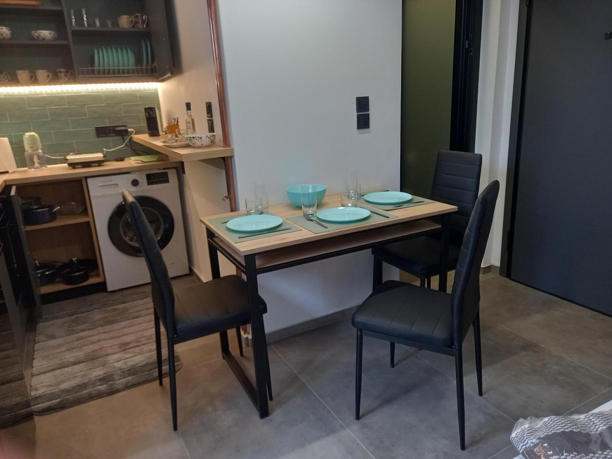 Mayer Apartment