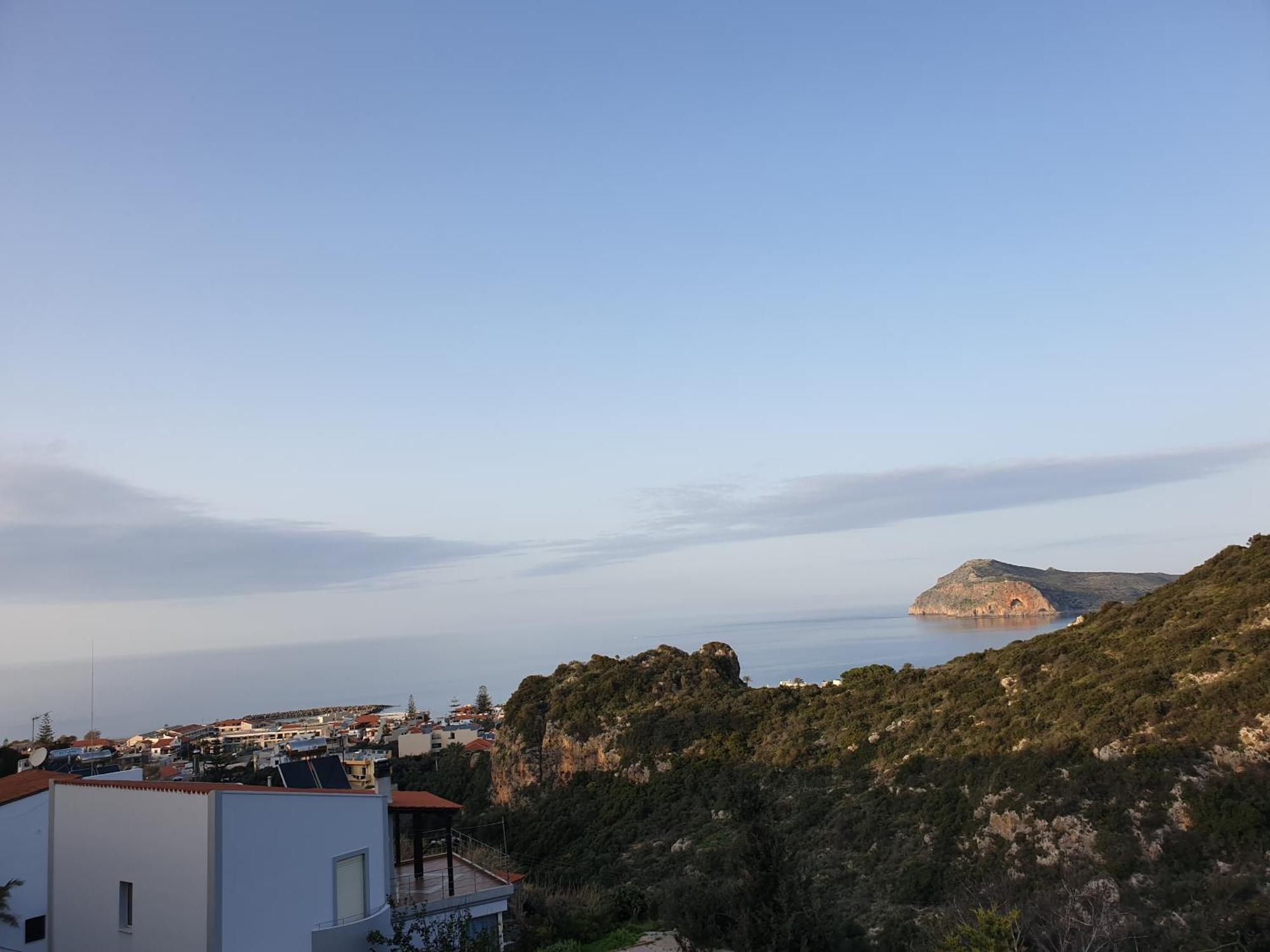 Claudia Apartment Agia Marina (Crete)