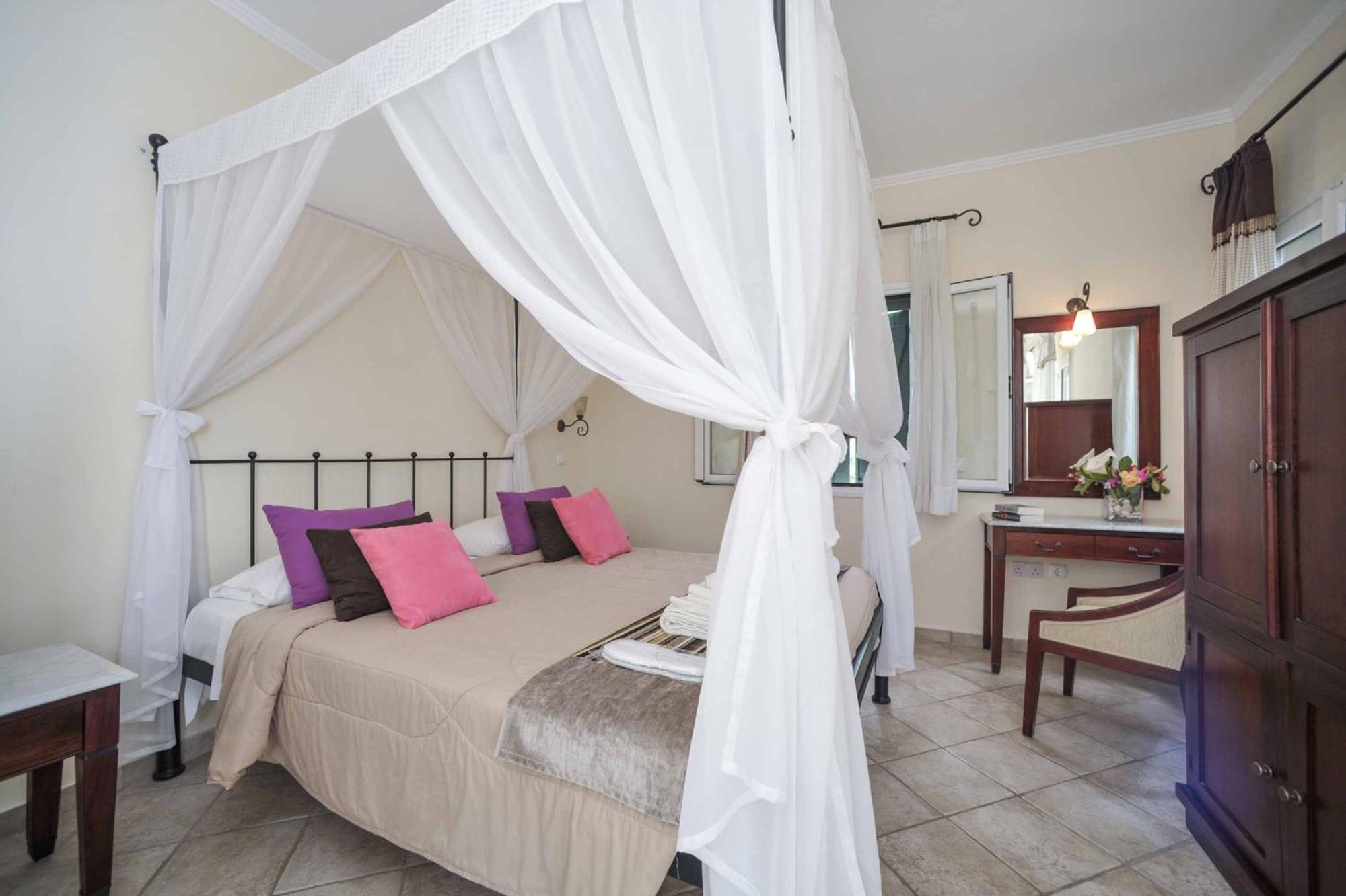 Karydia Yaliskari Bay Villa Kalami (Corfu)