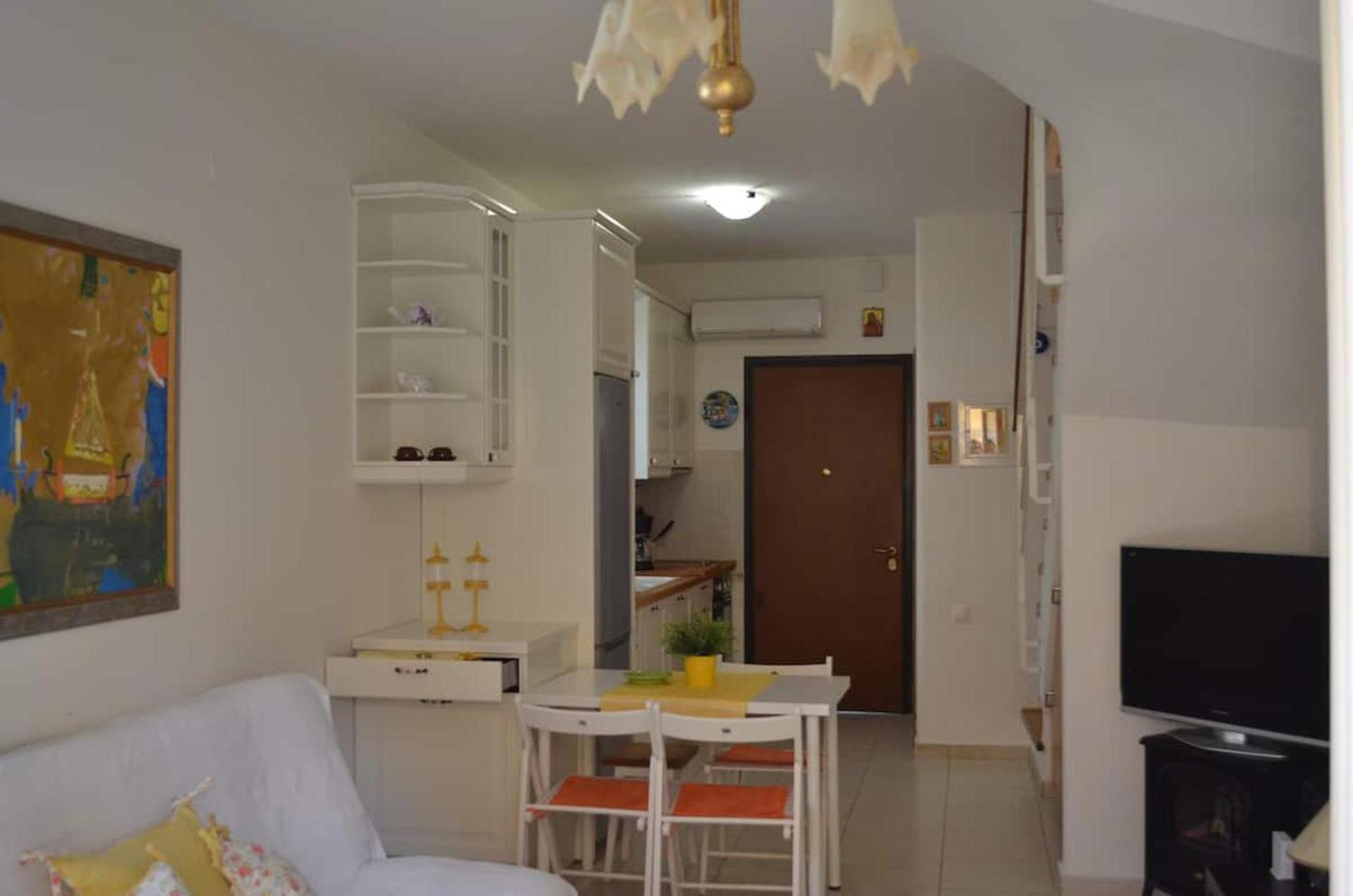 Bay Maisonette