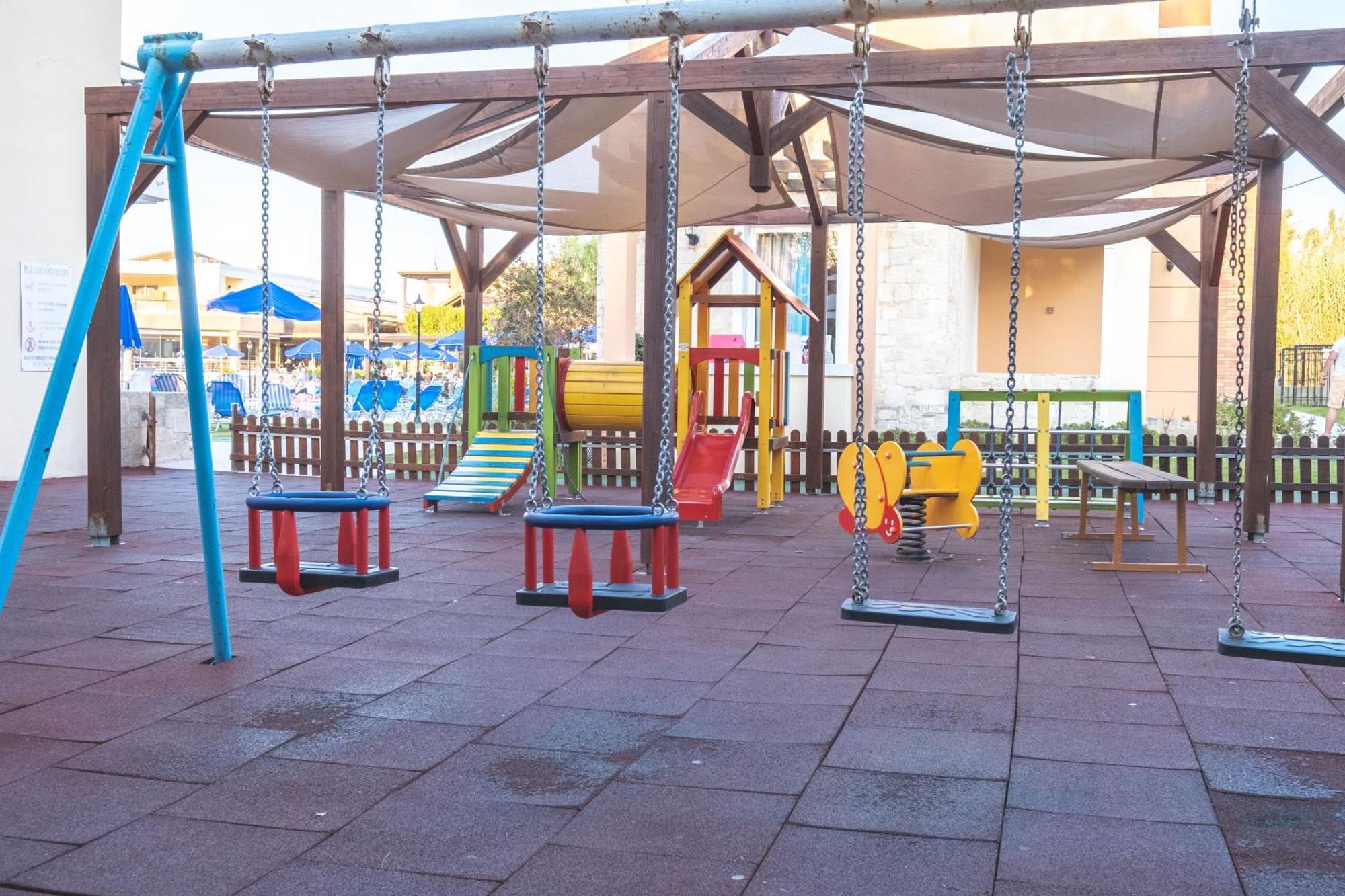 Chrispy Waterpark Kolymbari