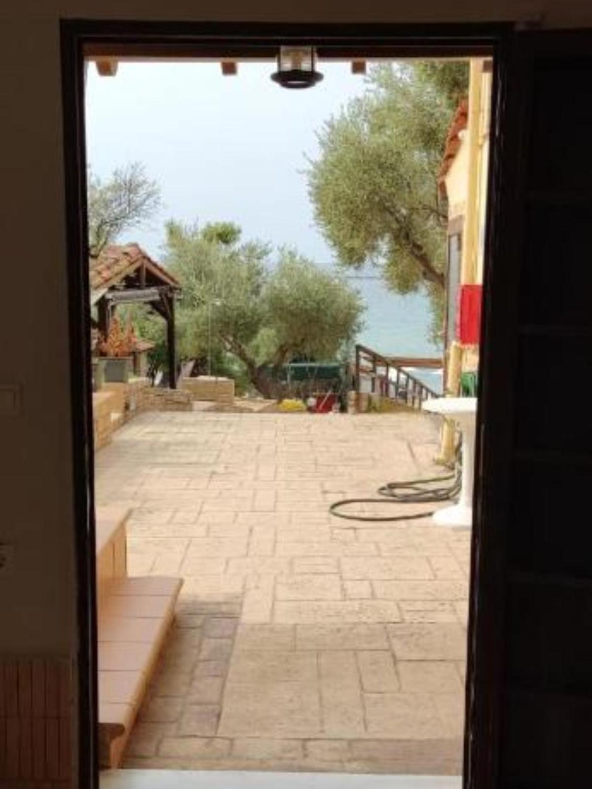 Bambola * Nea Moudania