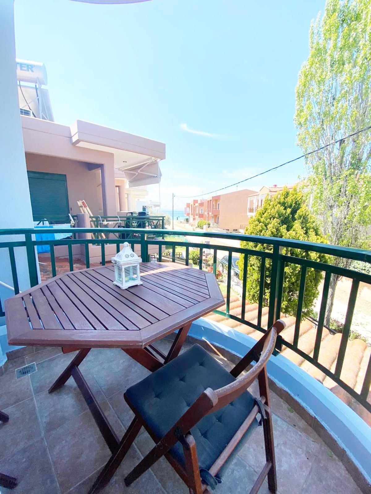 Blue House 30m From The With Sea View *