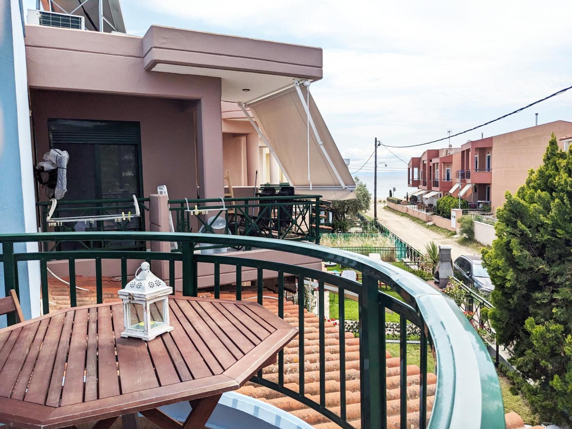 Blue House 30m From The With Sea View Nikiti (Sithonia)