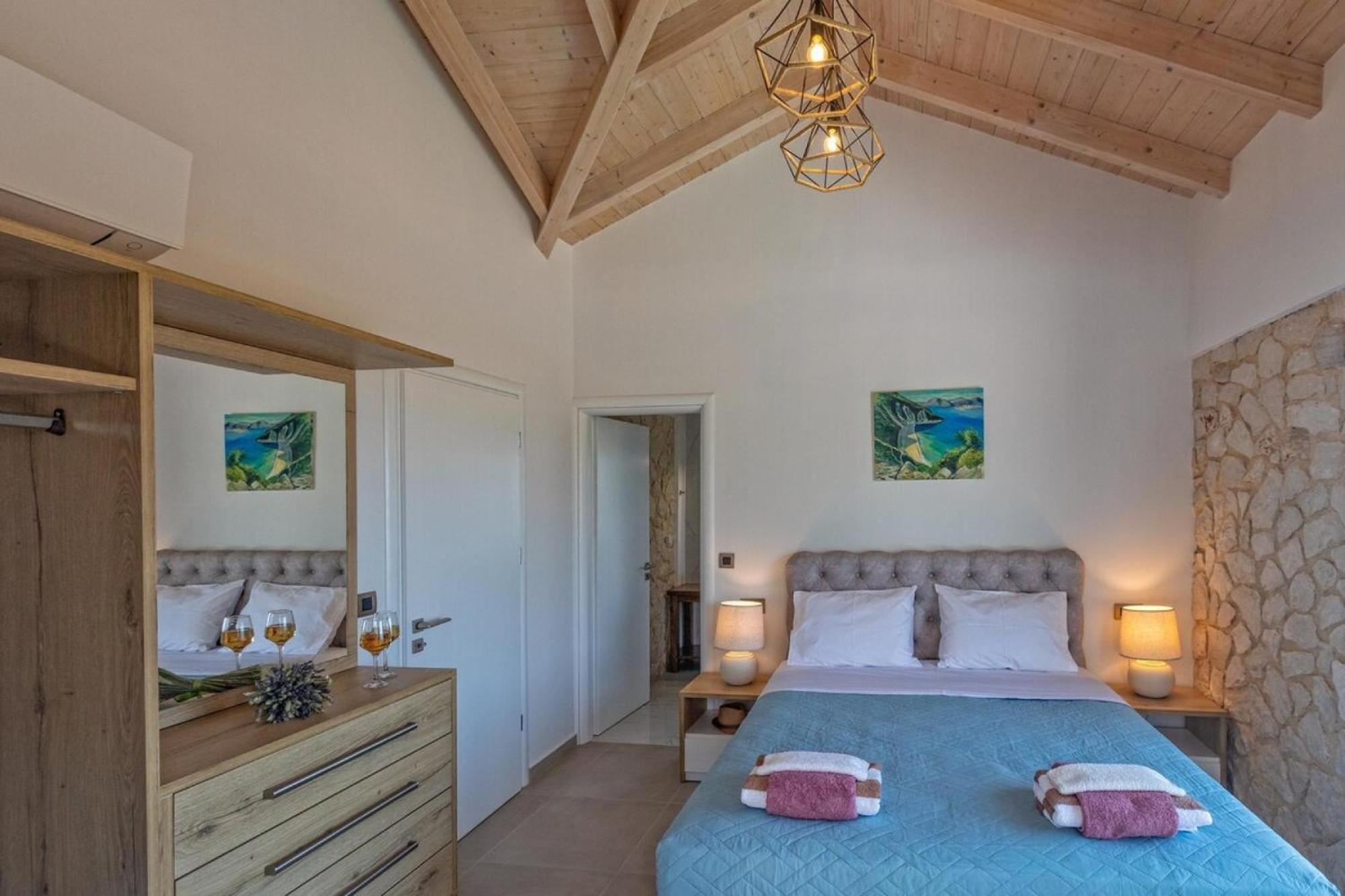 Majestic Stone Sea View Pool Villa Antipata (Erisos)