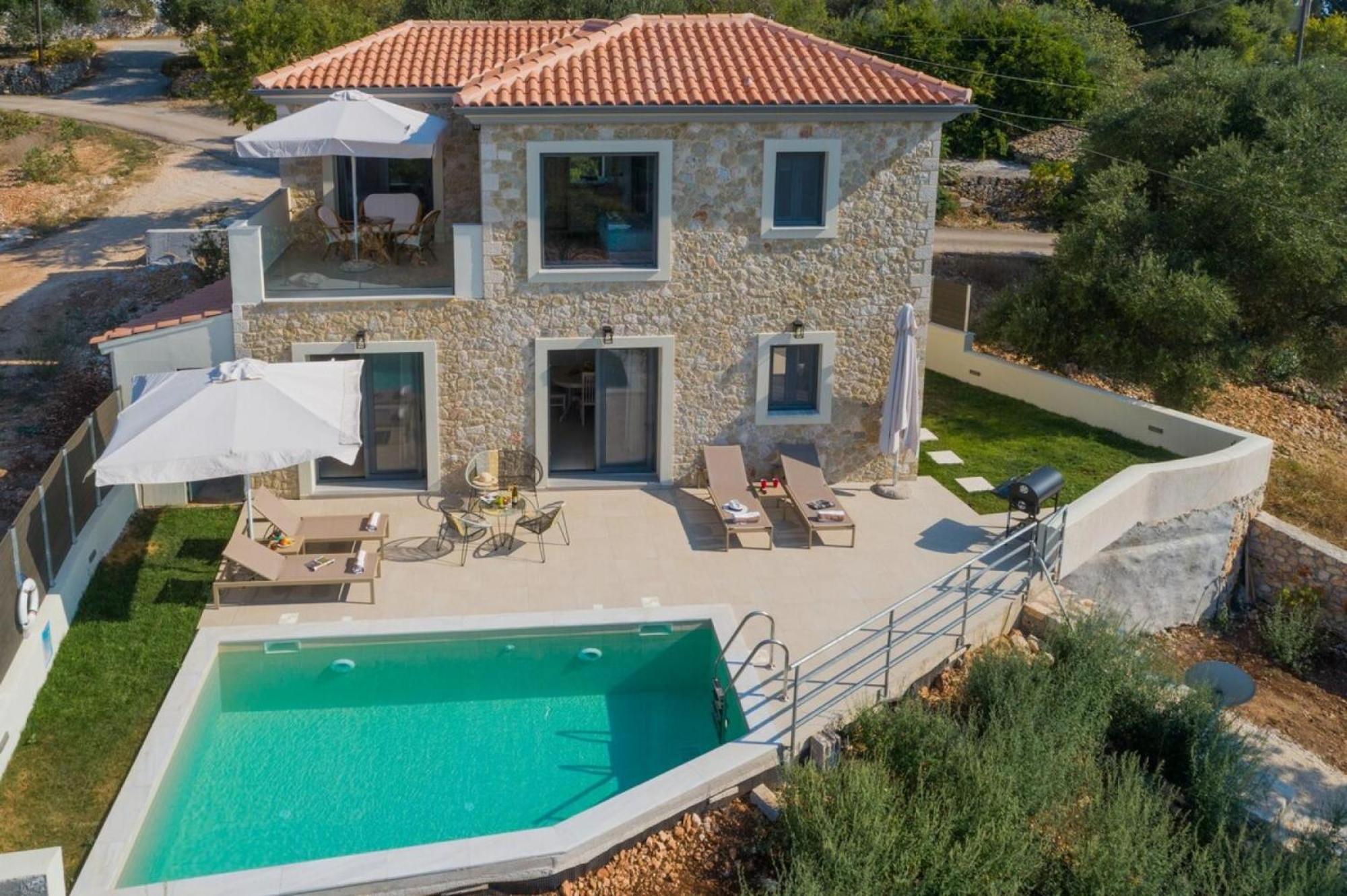 Majestic Stone Sea View Pool Villa *