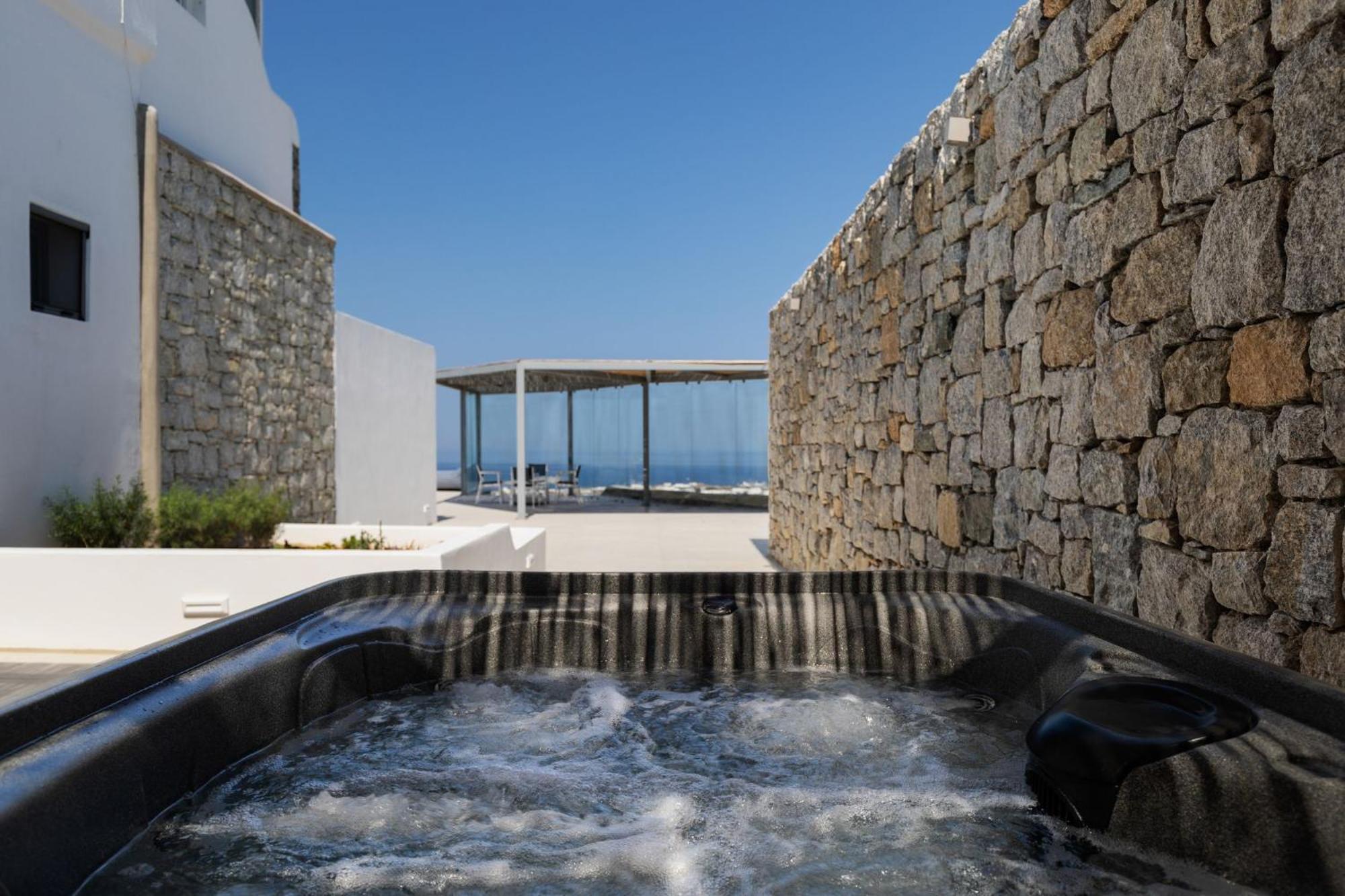 Sunset Hill * Mykonos Town