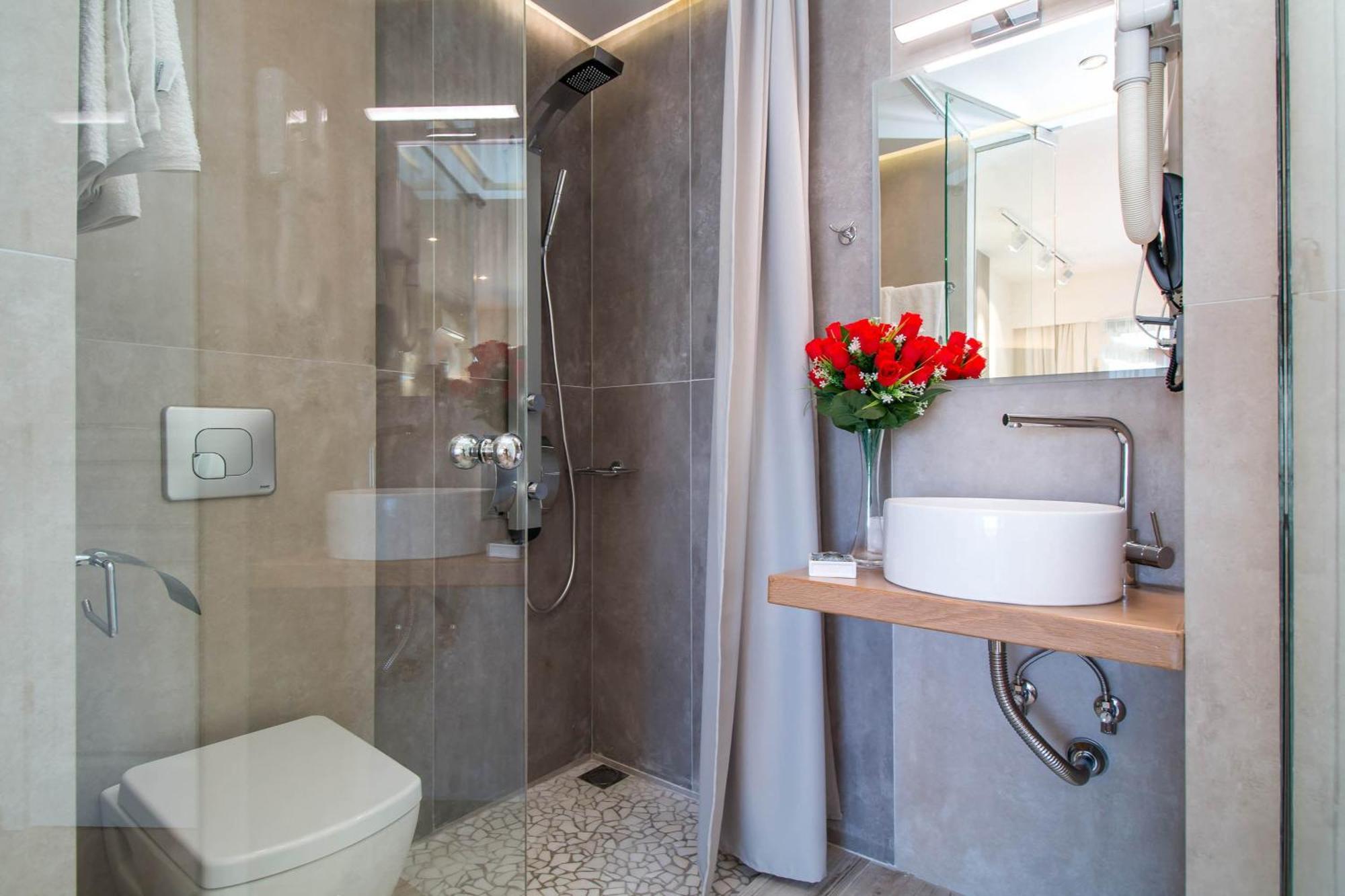Hotel Lido Star 3*