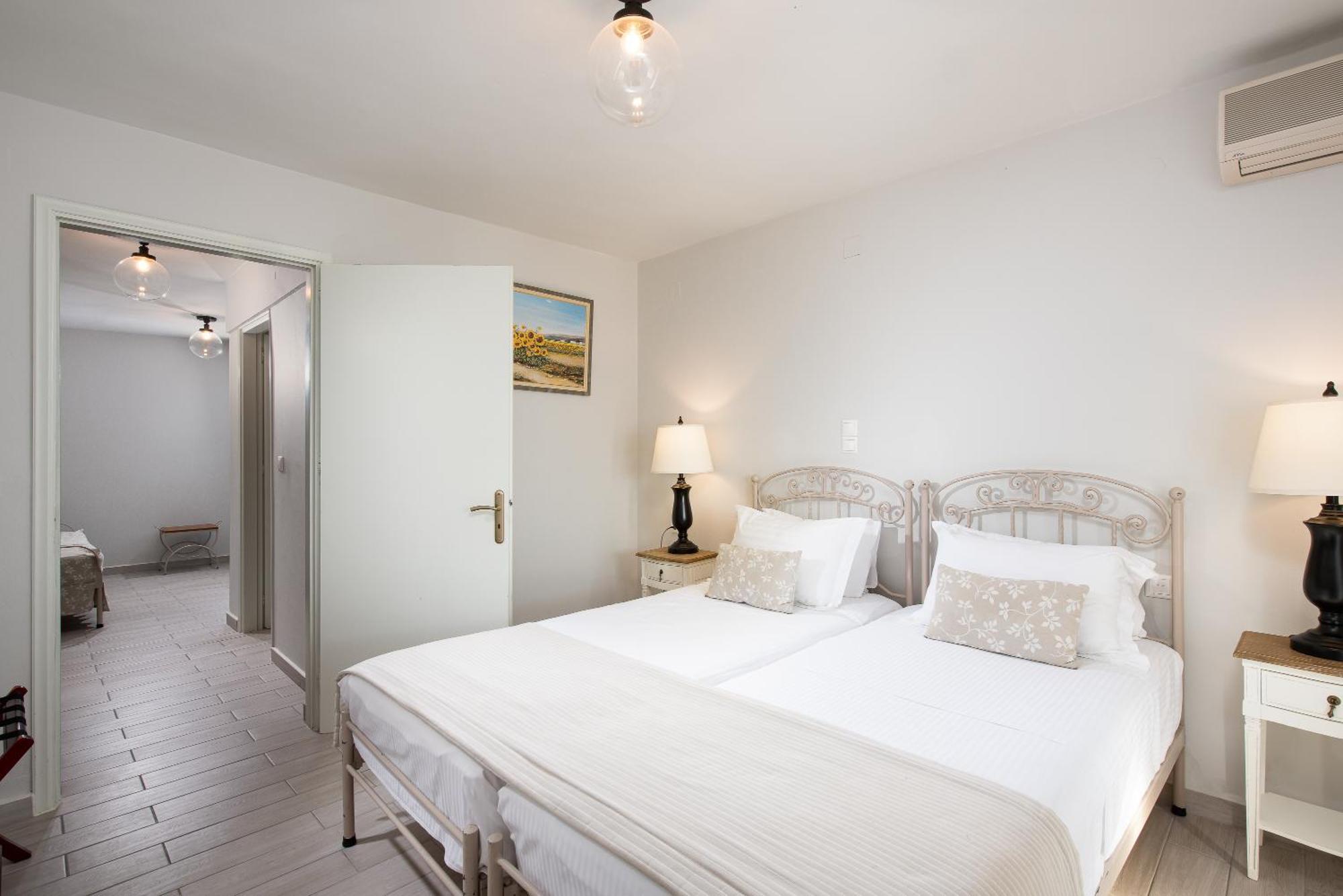Apartment Barefoot Contessa Lourdata (Kefalonia)