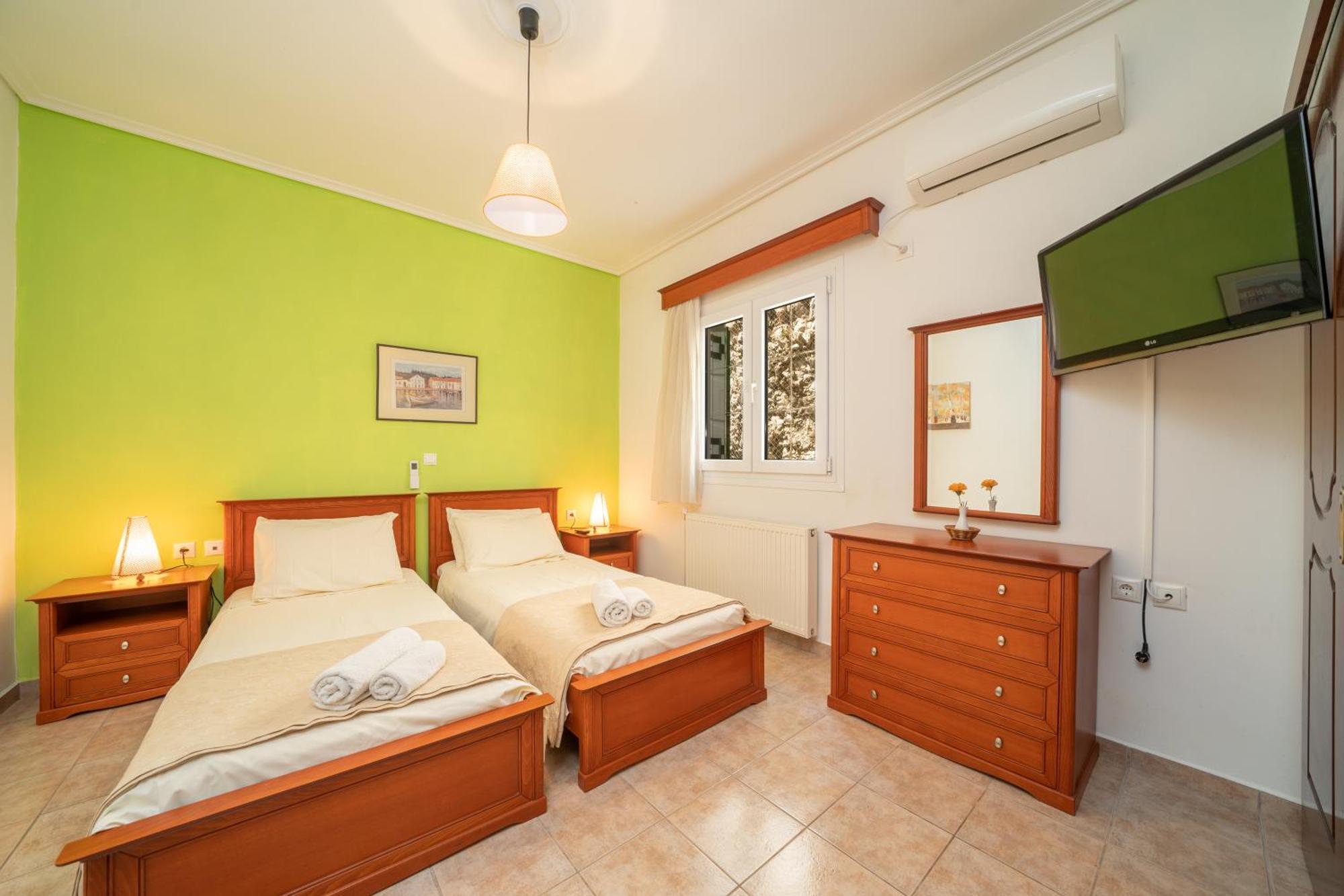 Apartment Faos Luxury 2 *
