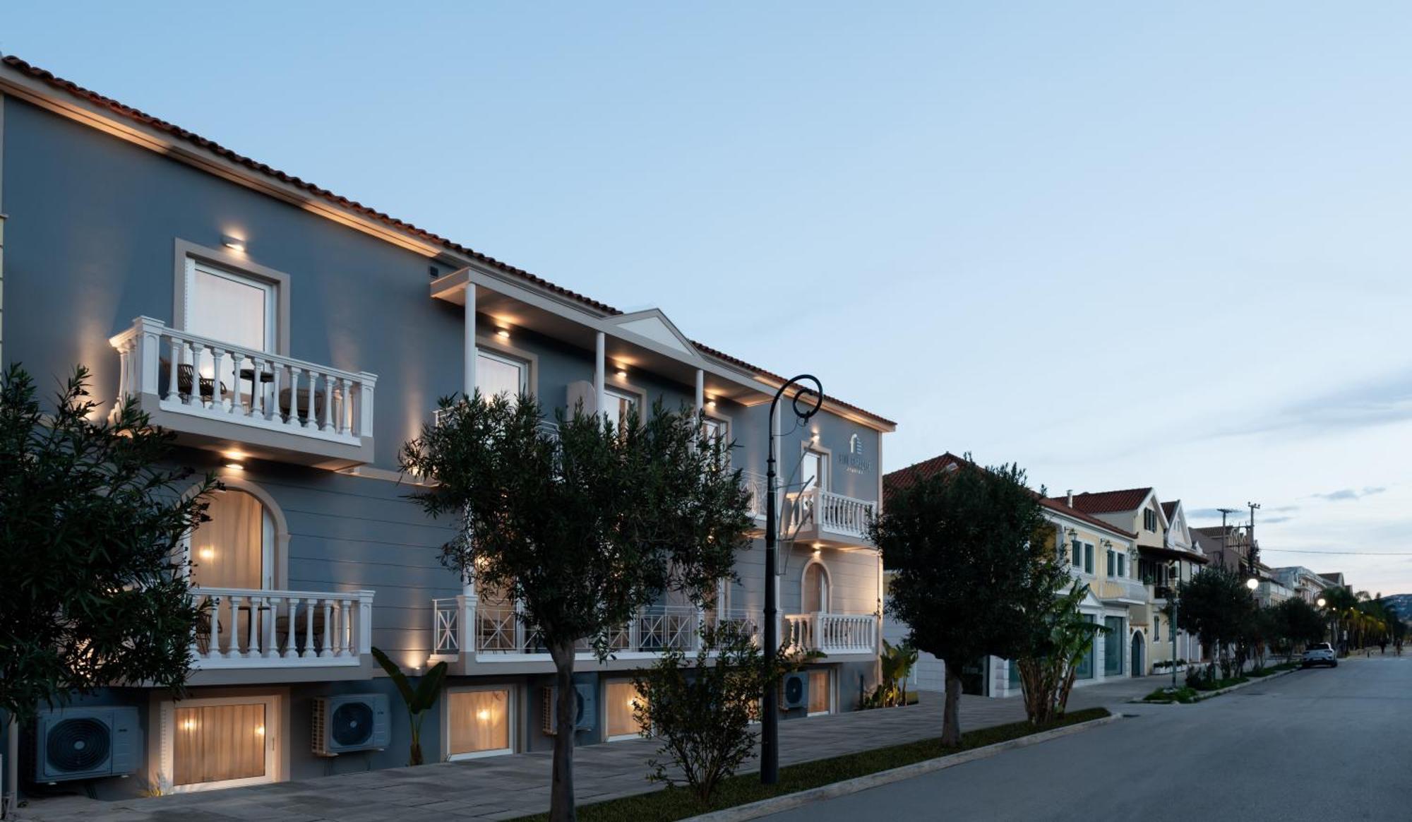 Blue Paradise Aparthotel 3*