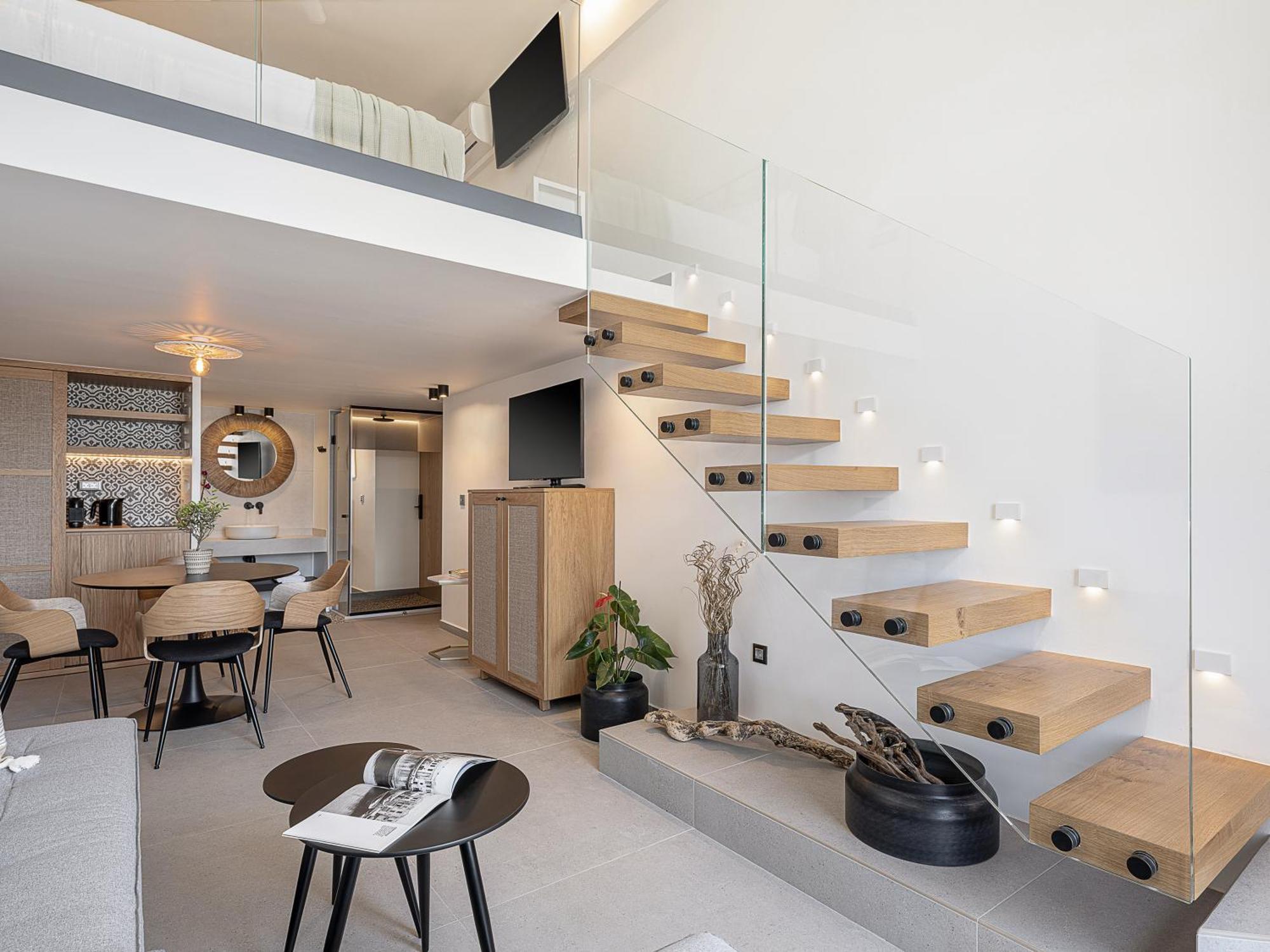 Calla Luxury Seafront Aparthotel