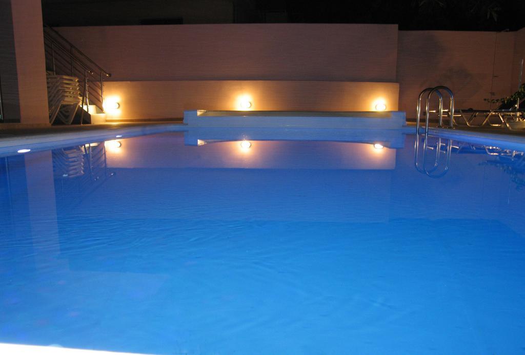 Blue Sky Aparthotel