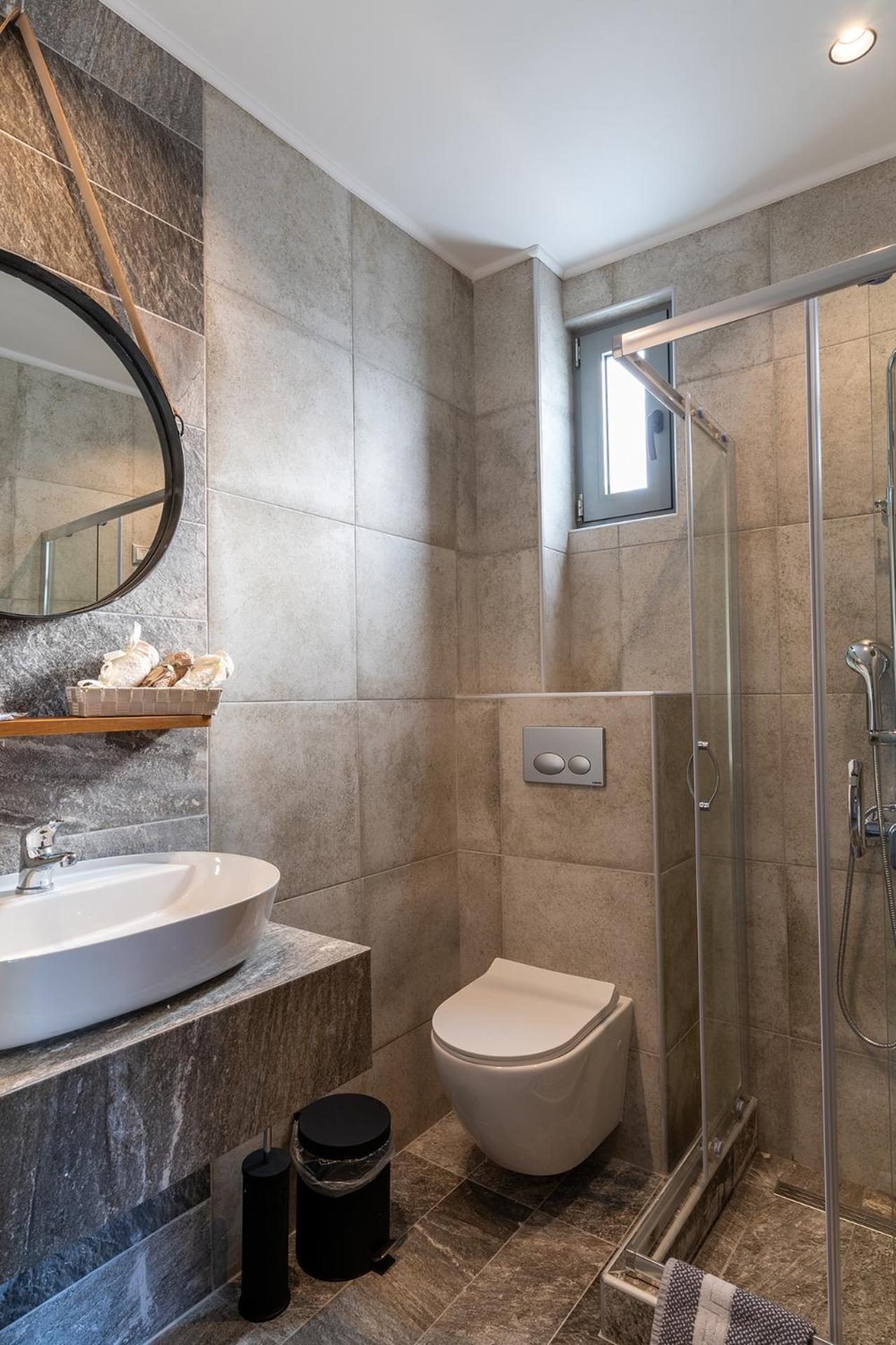 Olympus Pantheon Luxury