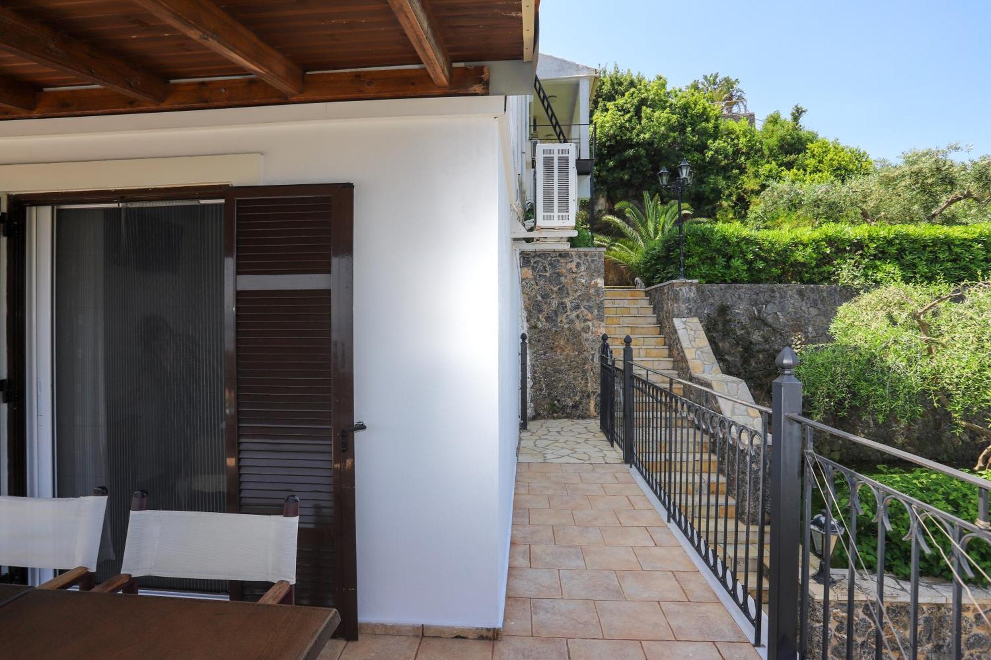 Bella Vista Apartment *