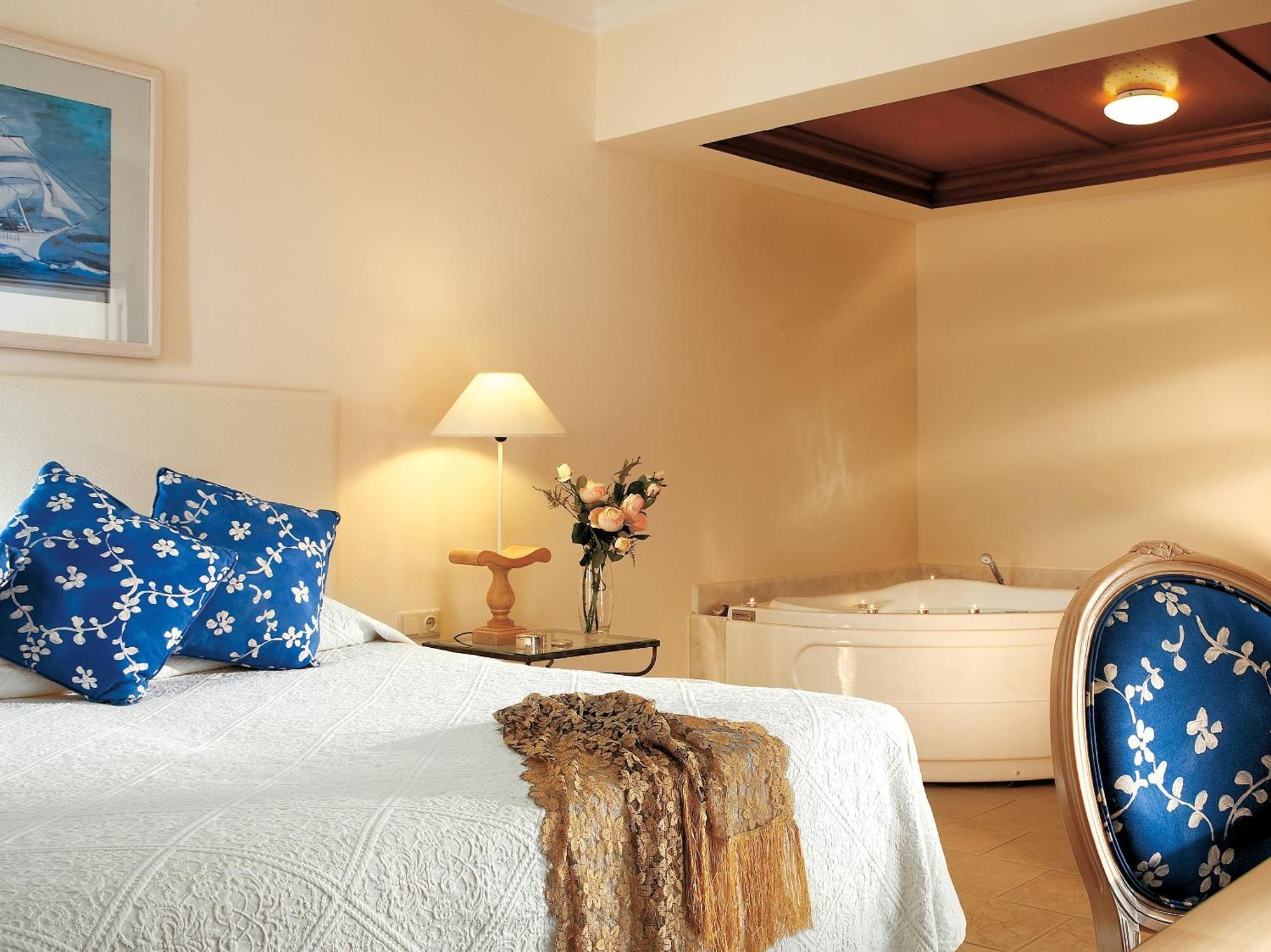 Grecotel Marine Palace & Aqua Park Hotel
