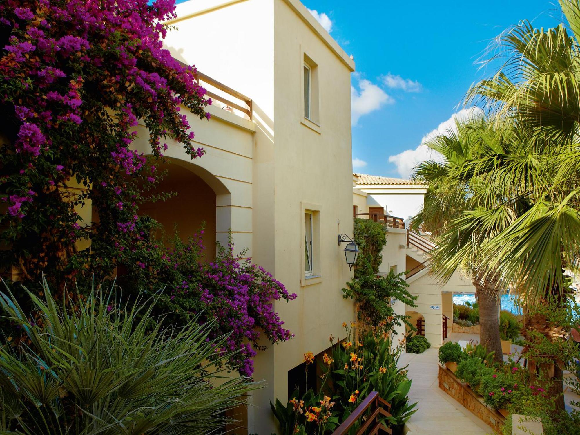 Grecotel Marine Palace & Aqua Park 4*