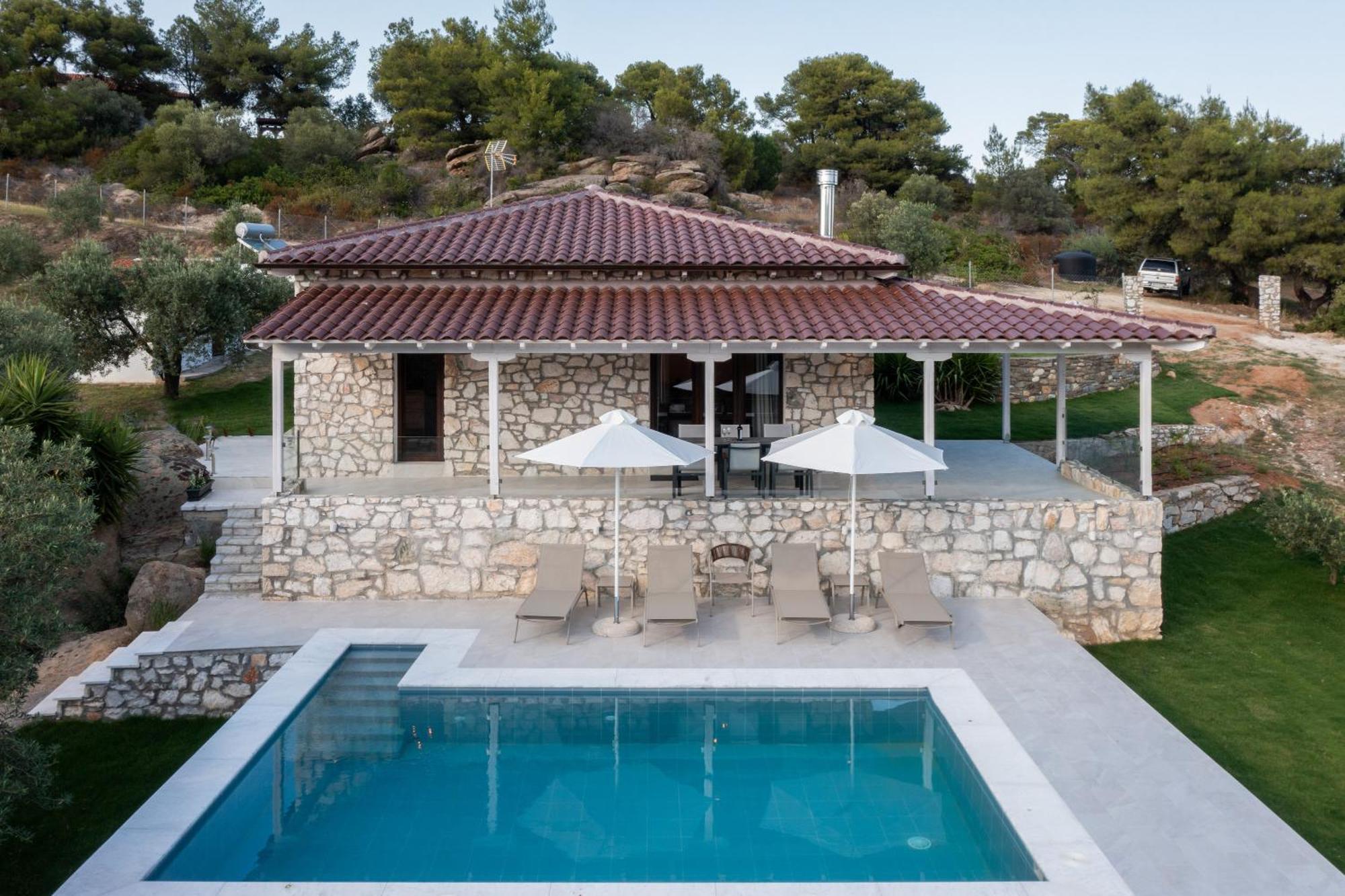 Olvia Villa *
