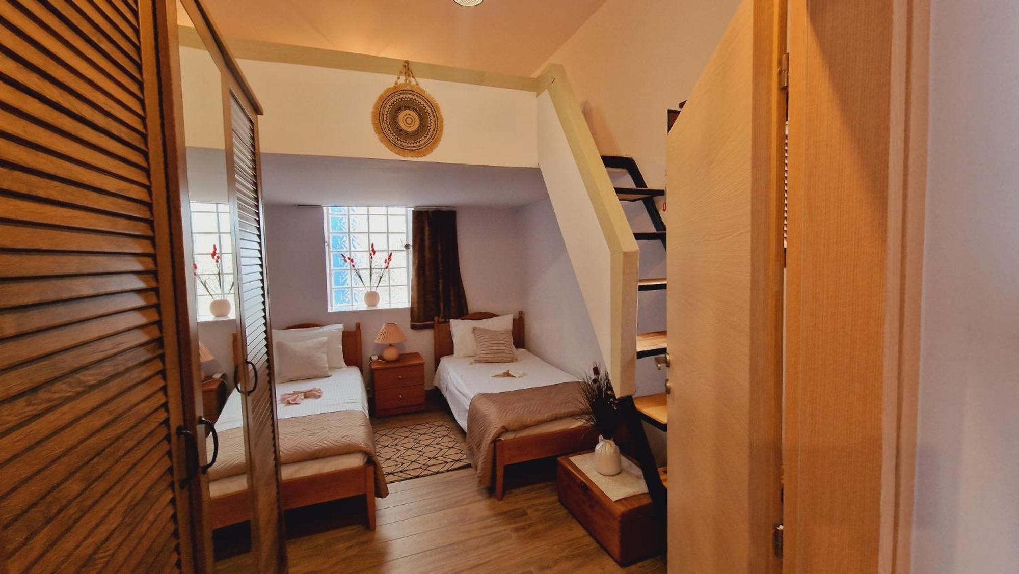 Holiday home Seva Monolithos House *