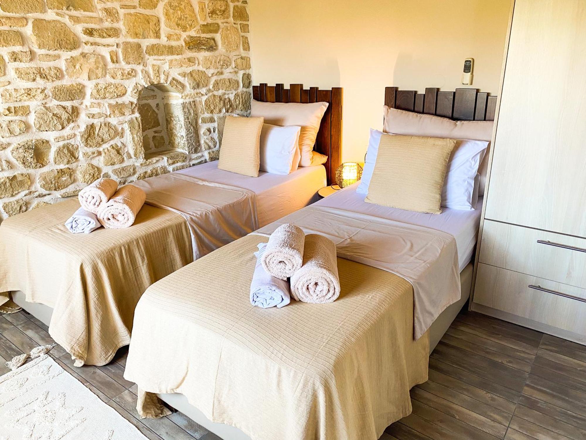 Taf - Kreta Villa Kamilari
