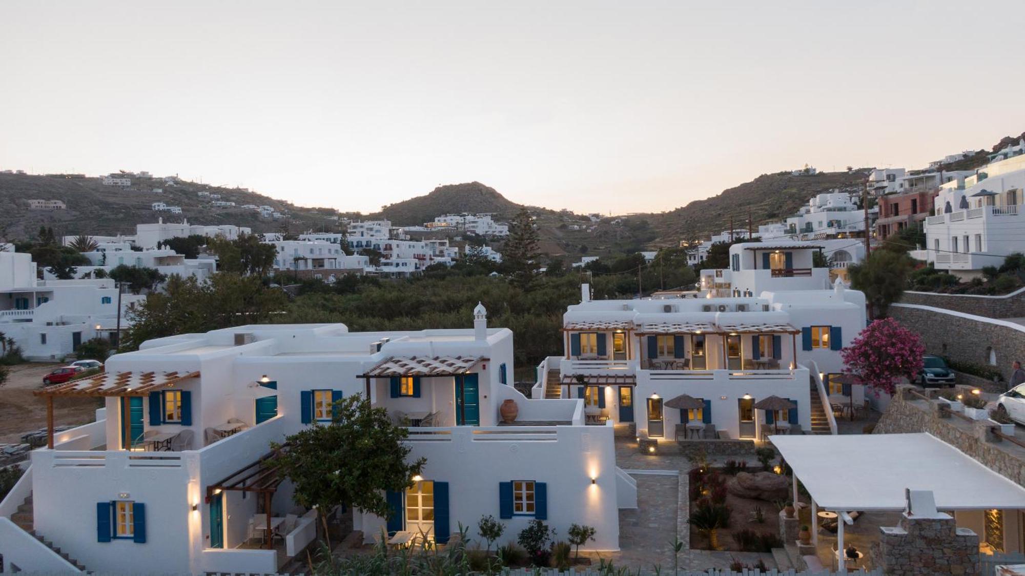 Esperides Platys Gialos (Mykonos)