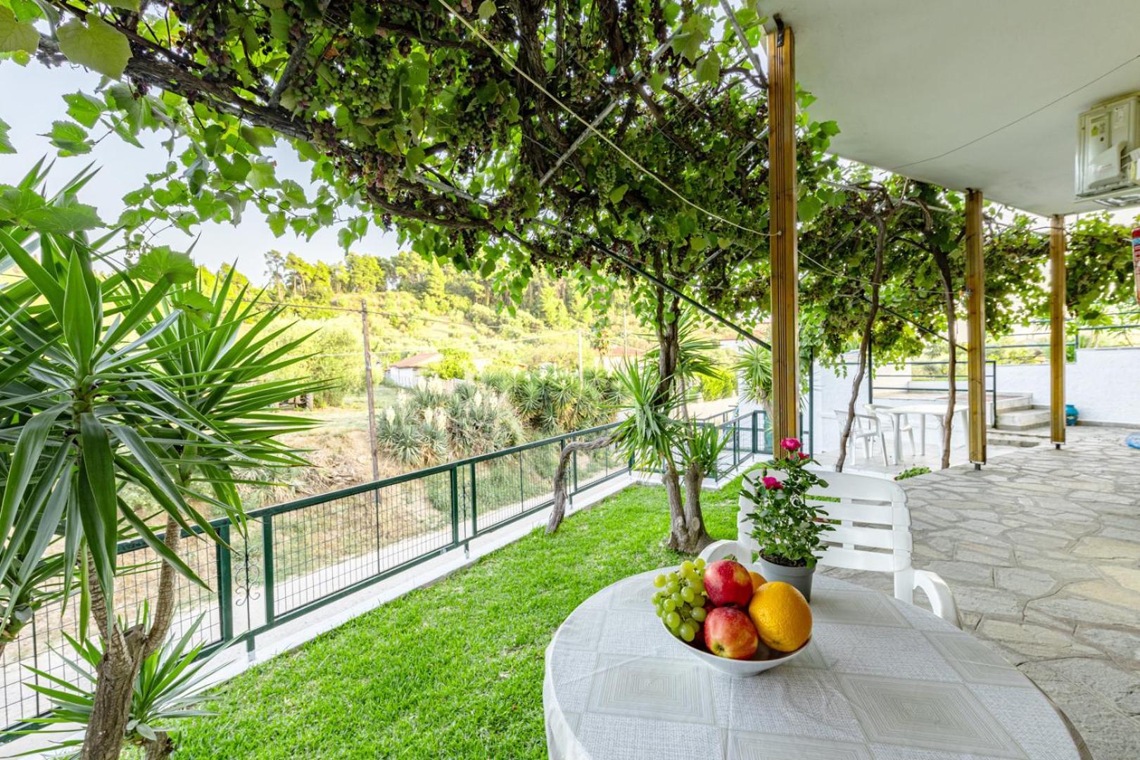 Skioni Apartment *
