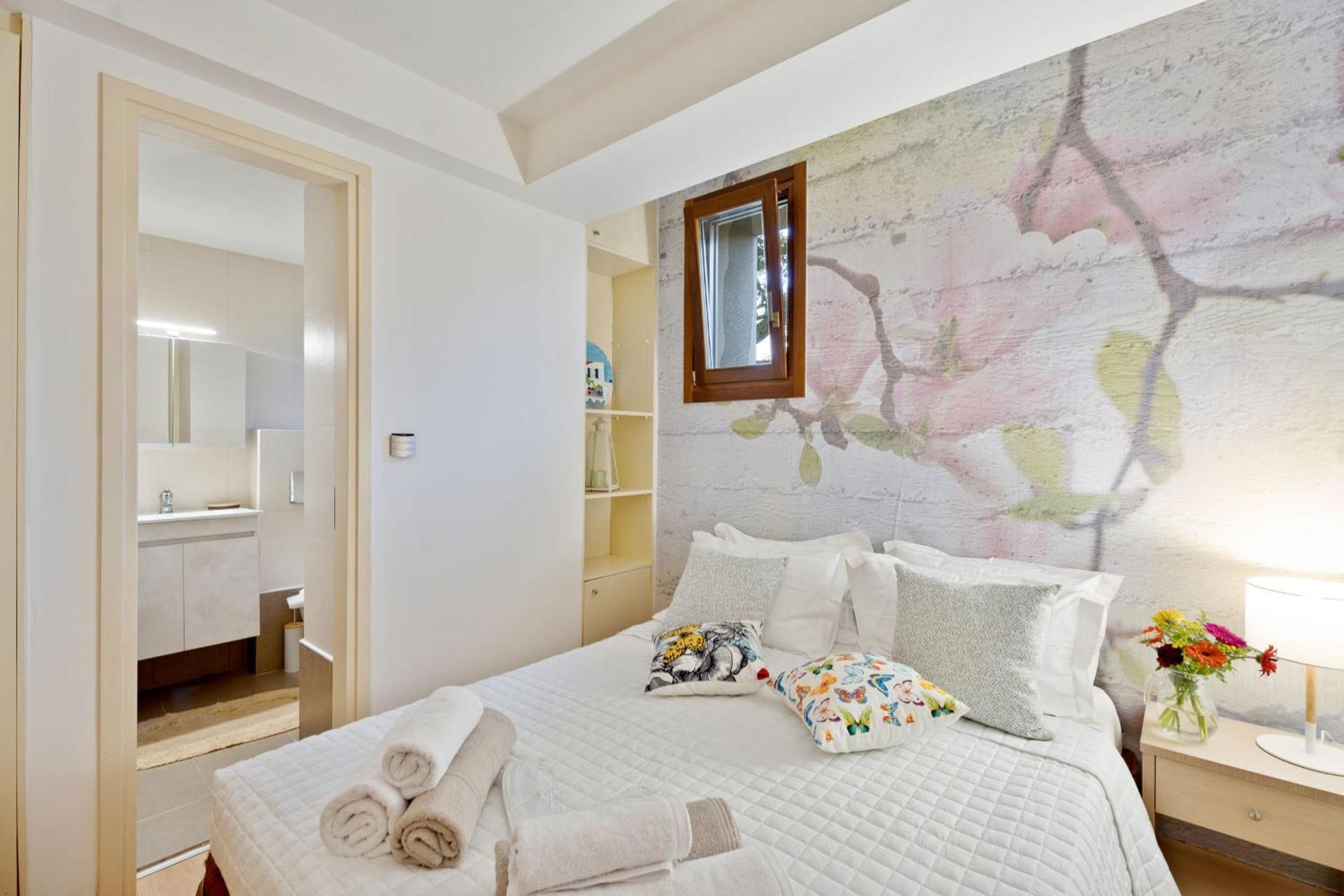 Villa Luxurious Liandri - With Private Pool