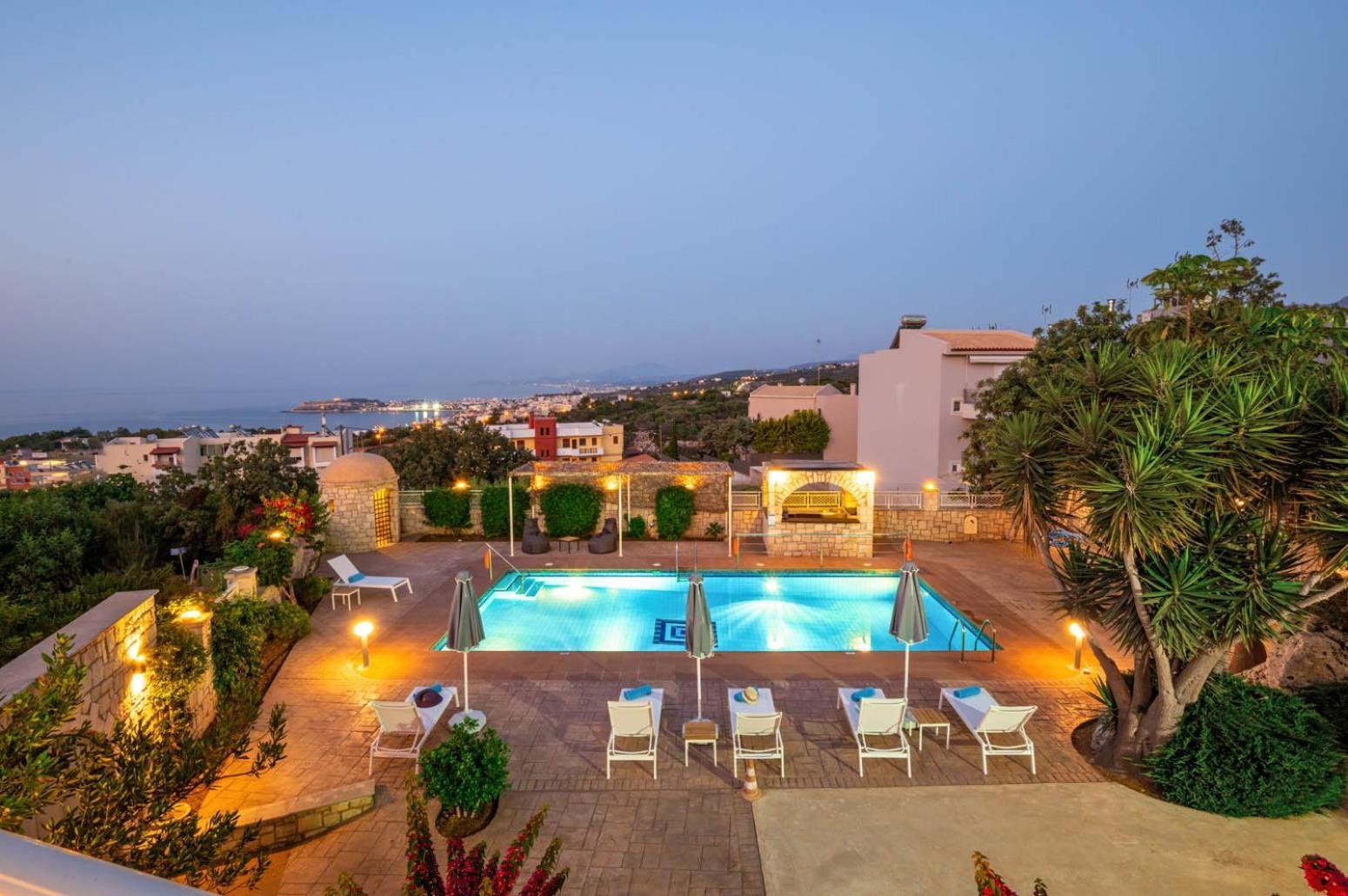 Villa Seragio - With Private Swimming Pool
