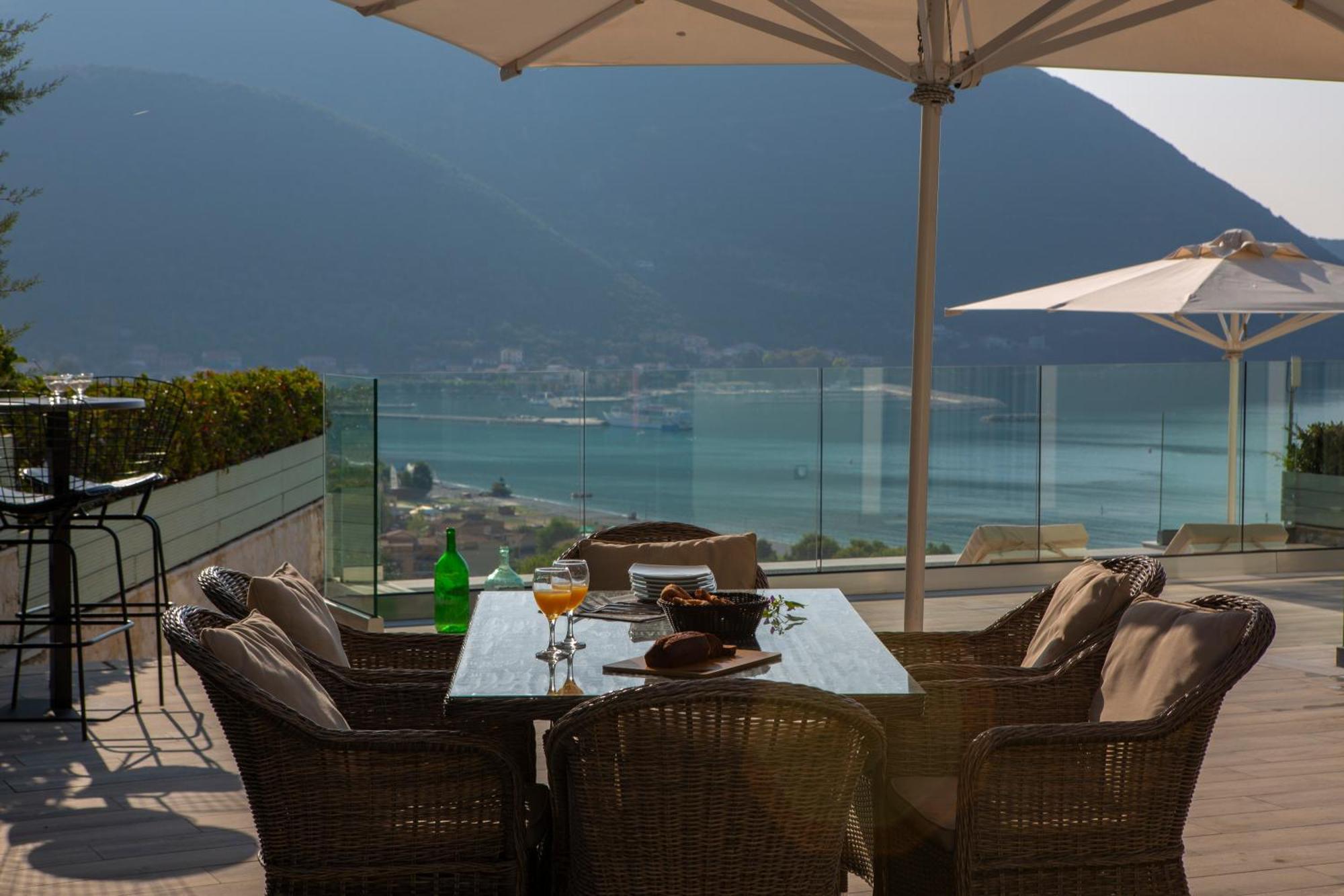 Aria * Vasiliki (Lefkada)