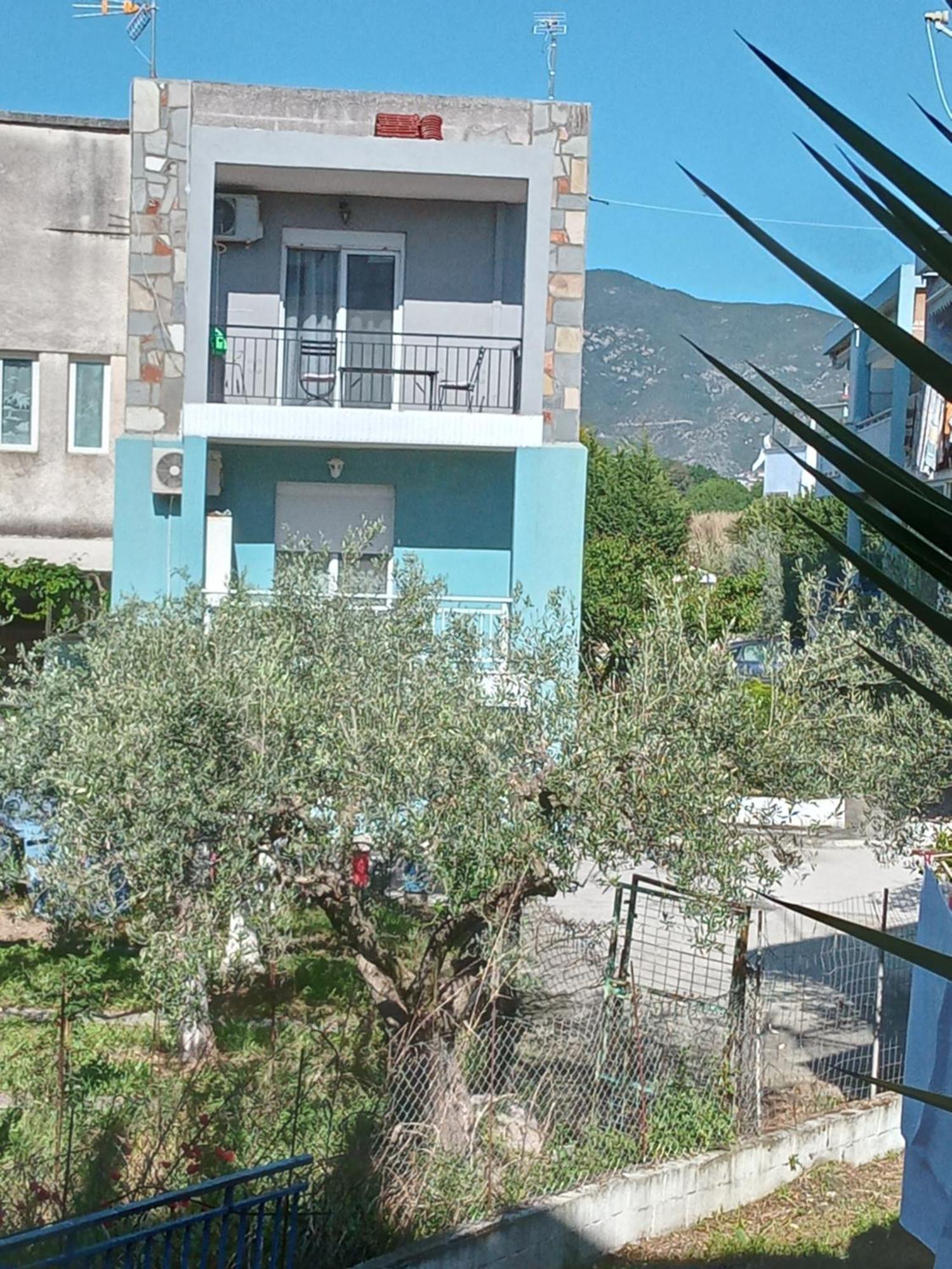 Leonidas Apartment Nea Peramos (Macedonia)