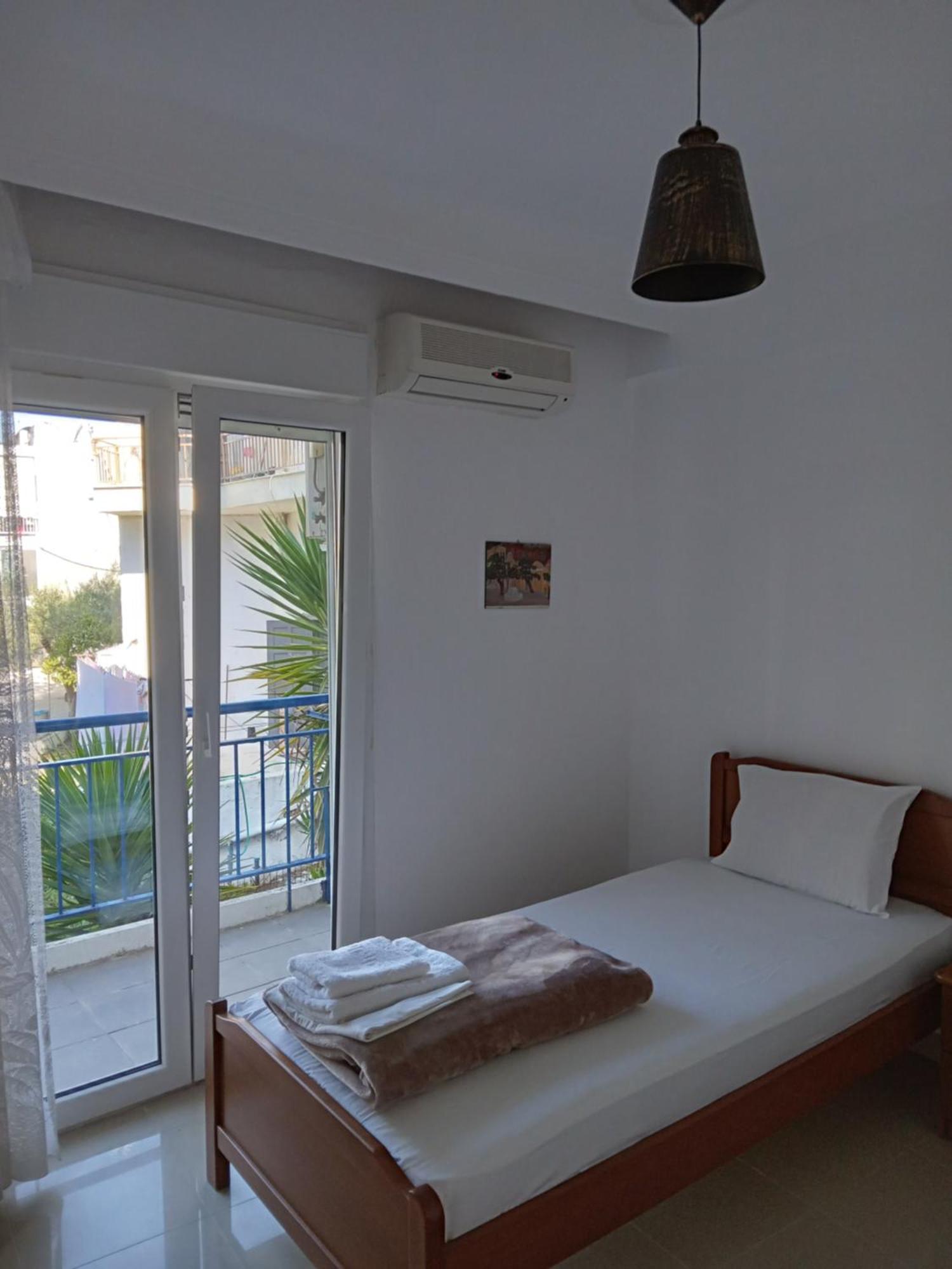 Leonidas Apartment Nea Peramos (Macedonia)