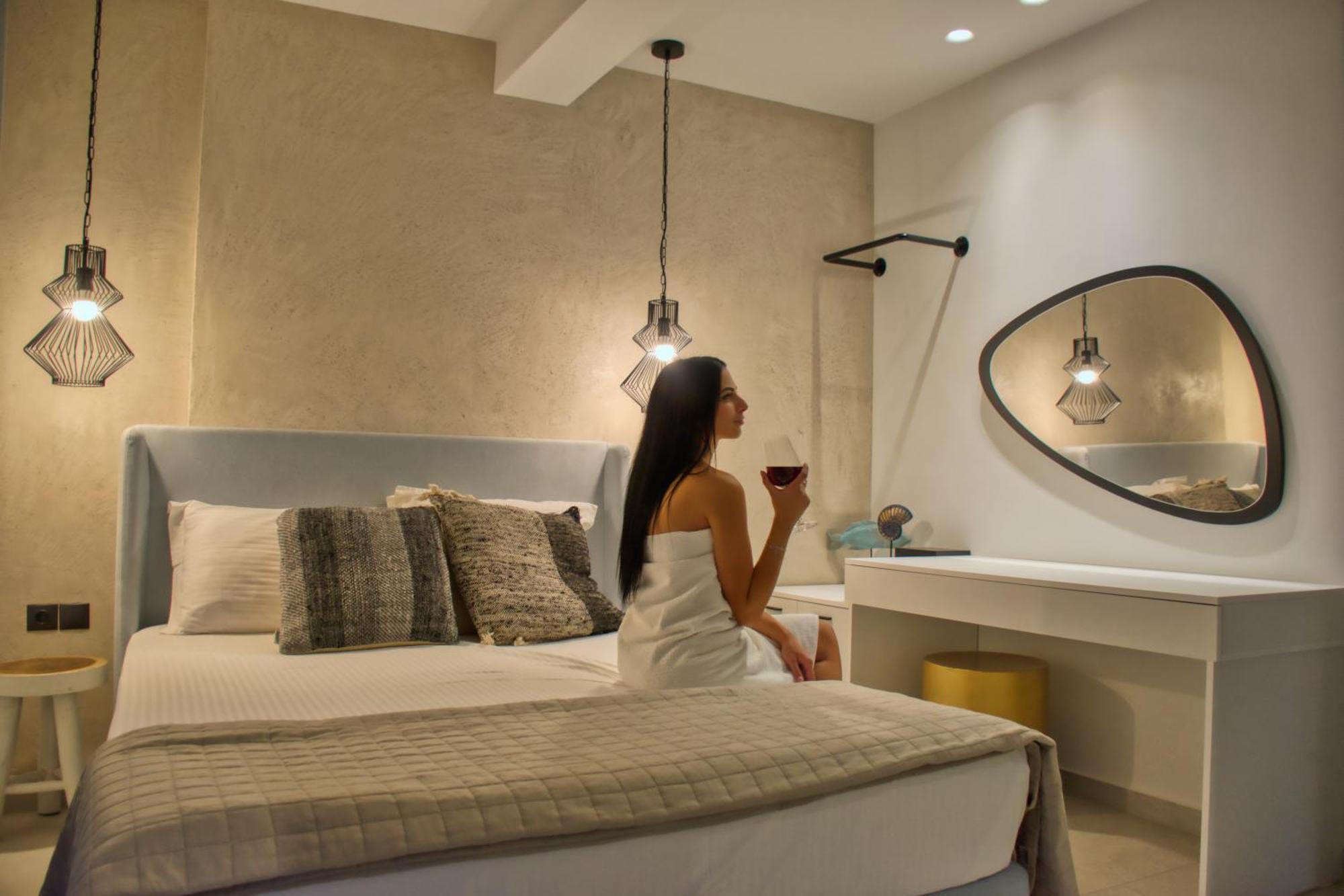 Onar Luxury Living
