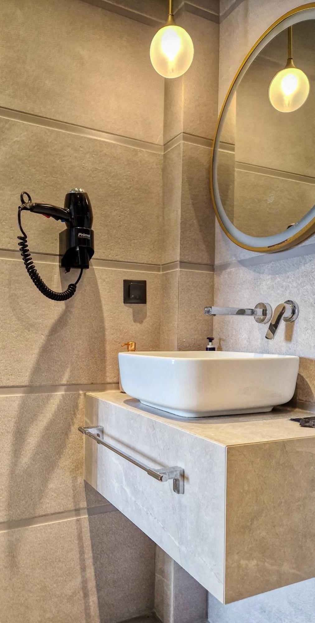 Onar Luxury Living
