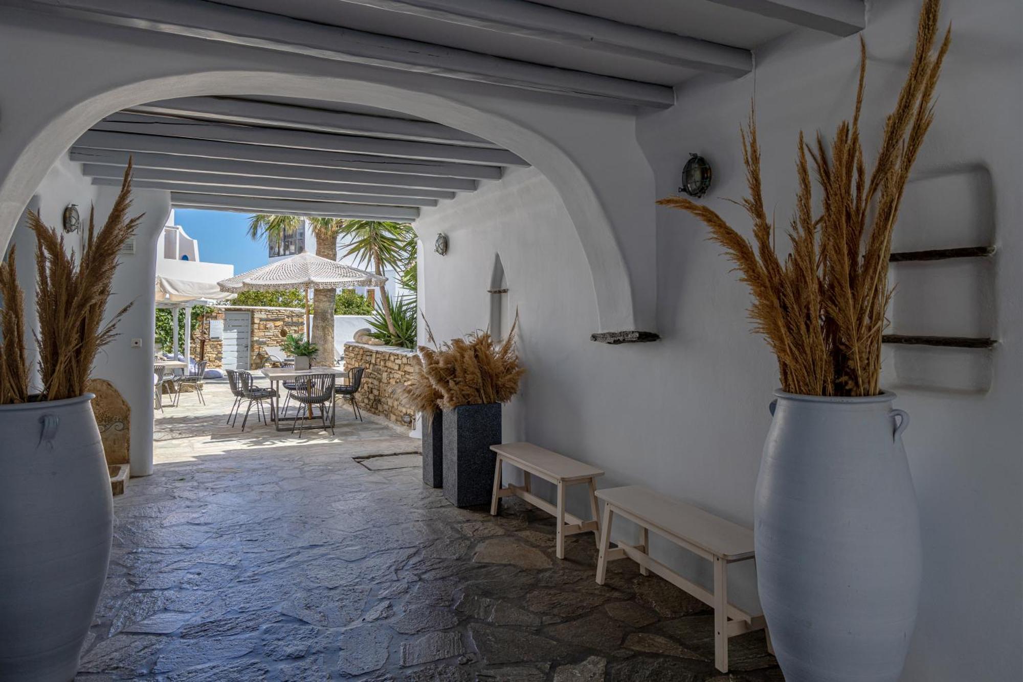 Hotel Onar Hotel & Suites