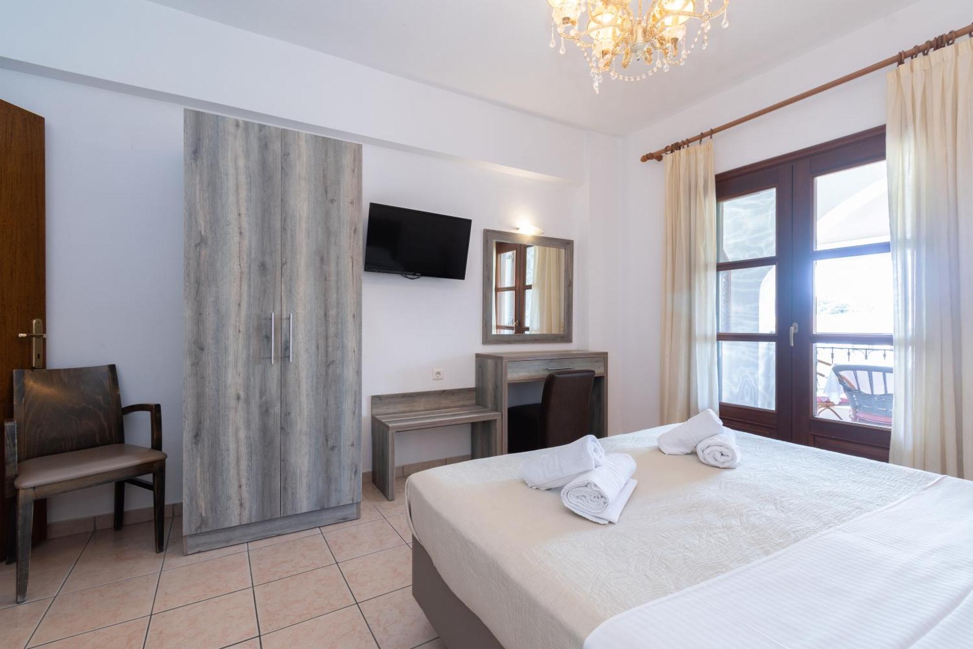 Star Paradise Hotel Neos Marmaras