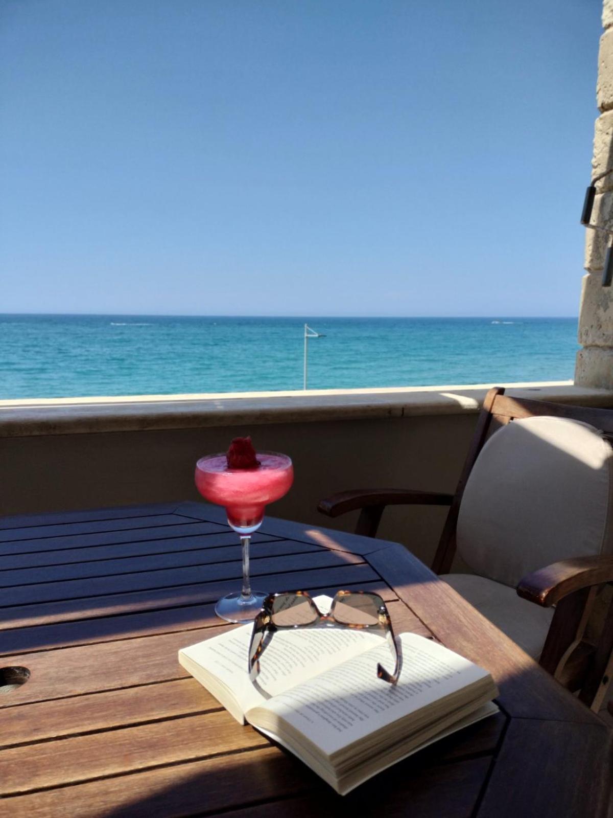 Hotel Ammos Suites 4*