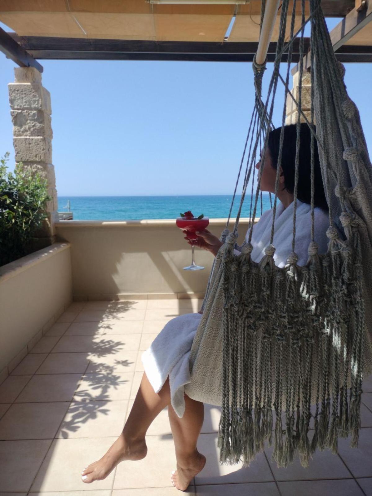 Hotel Ammos Suites