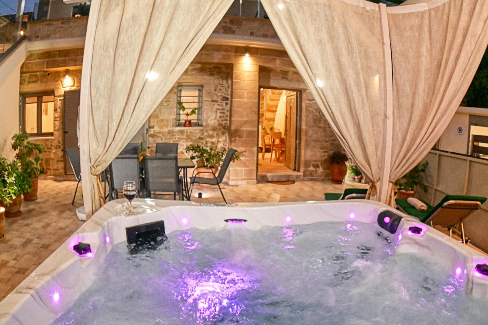 Villa Petros Luxury Traditional House -