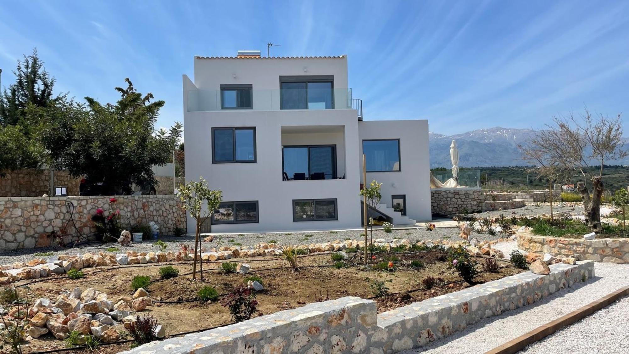 Holiday home Stunning Mountain And Sea View Eleni In Vamos