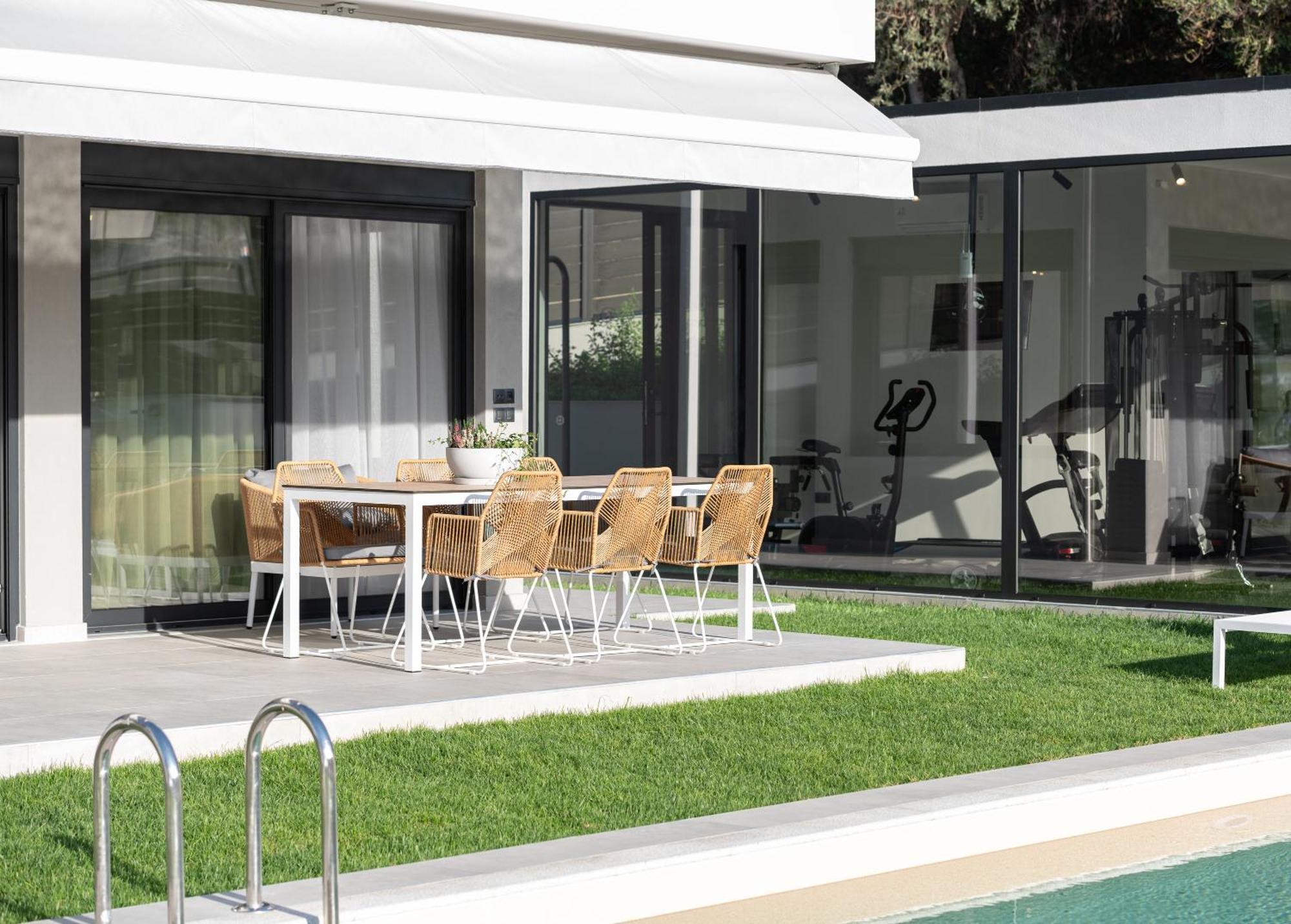 Estellar Villas, 50meters From The Sea Villa