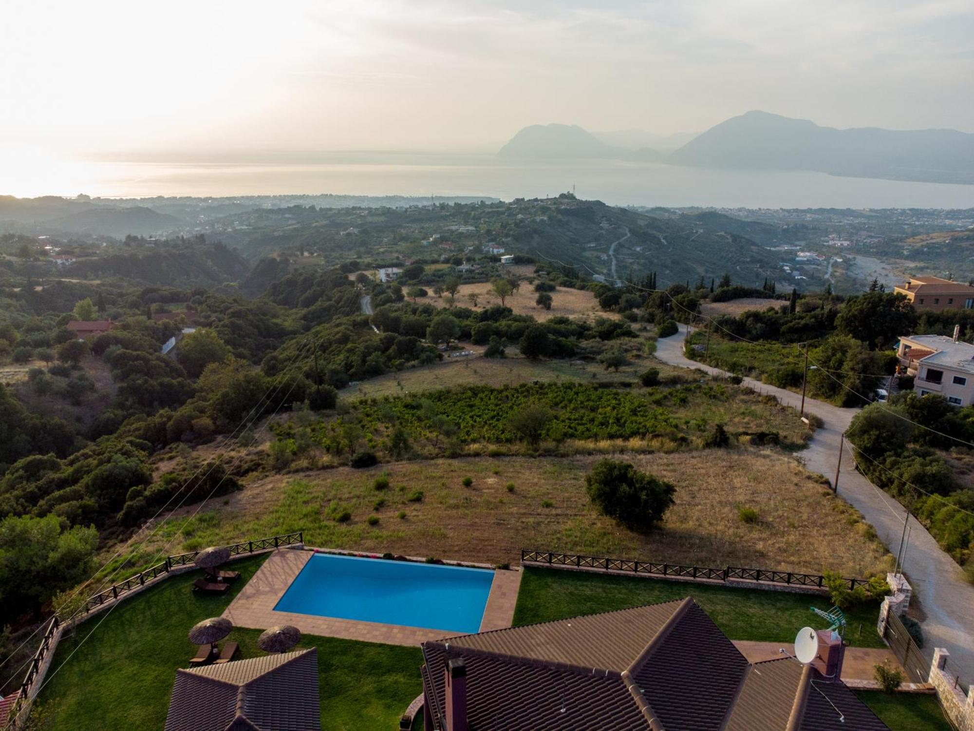 Villa Alexandros - Four Seasons *