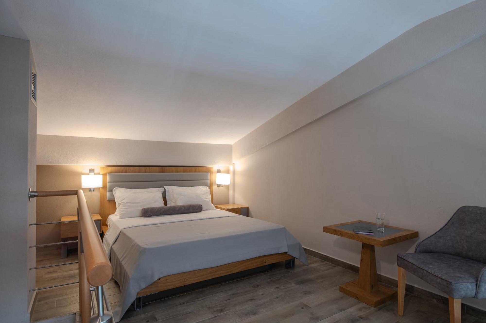 Apartment Vrahakia Sarti