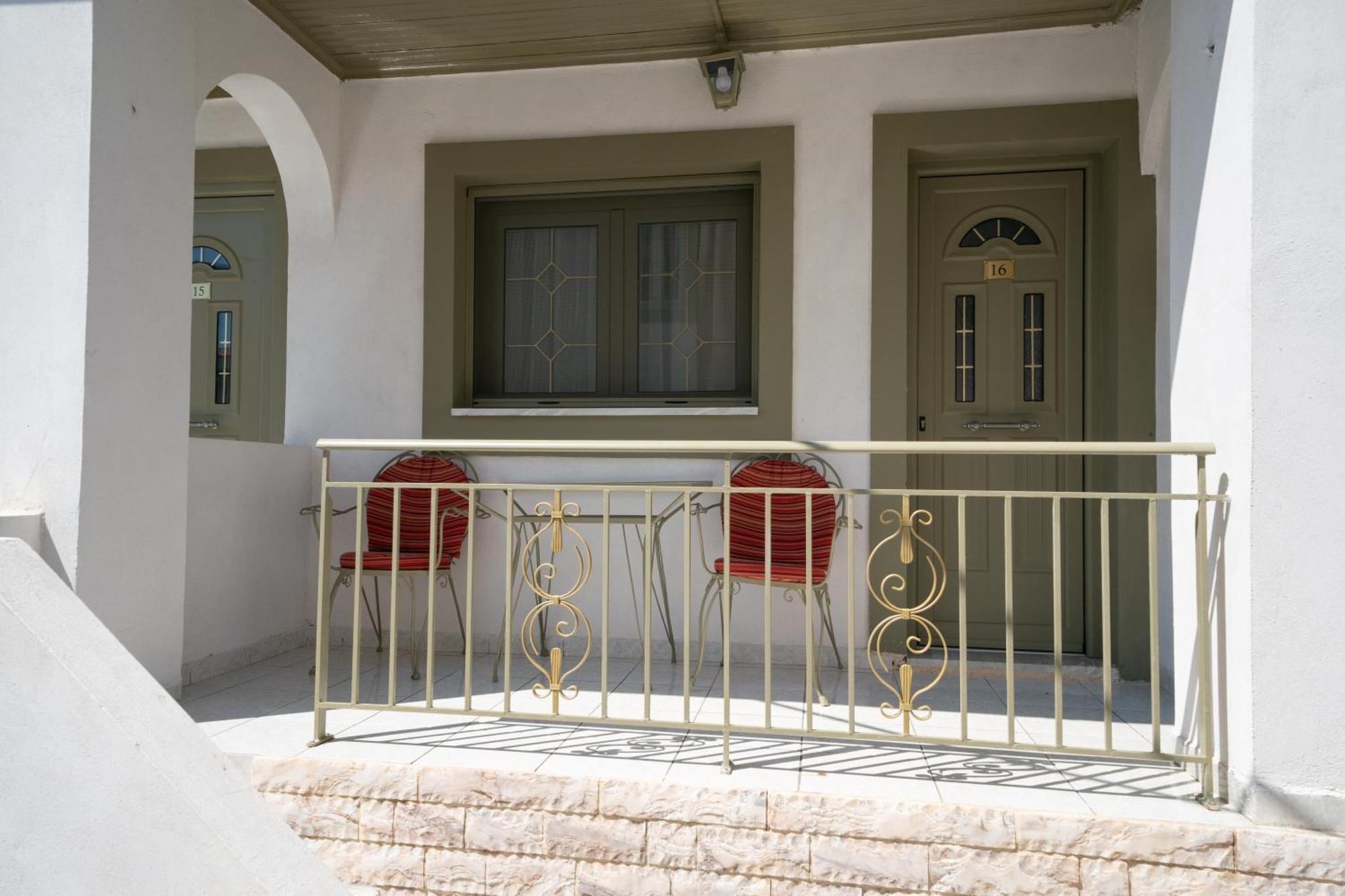 Makis Village-apartments Agia Efimia