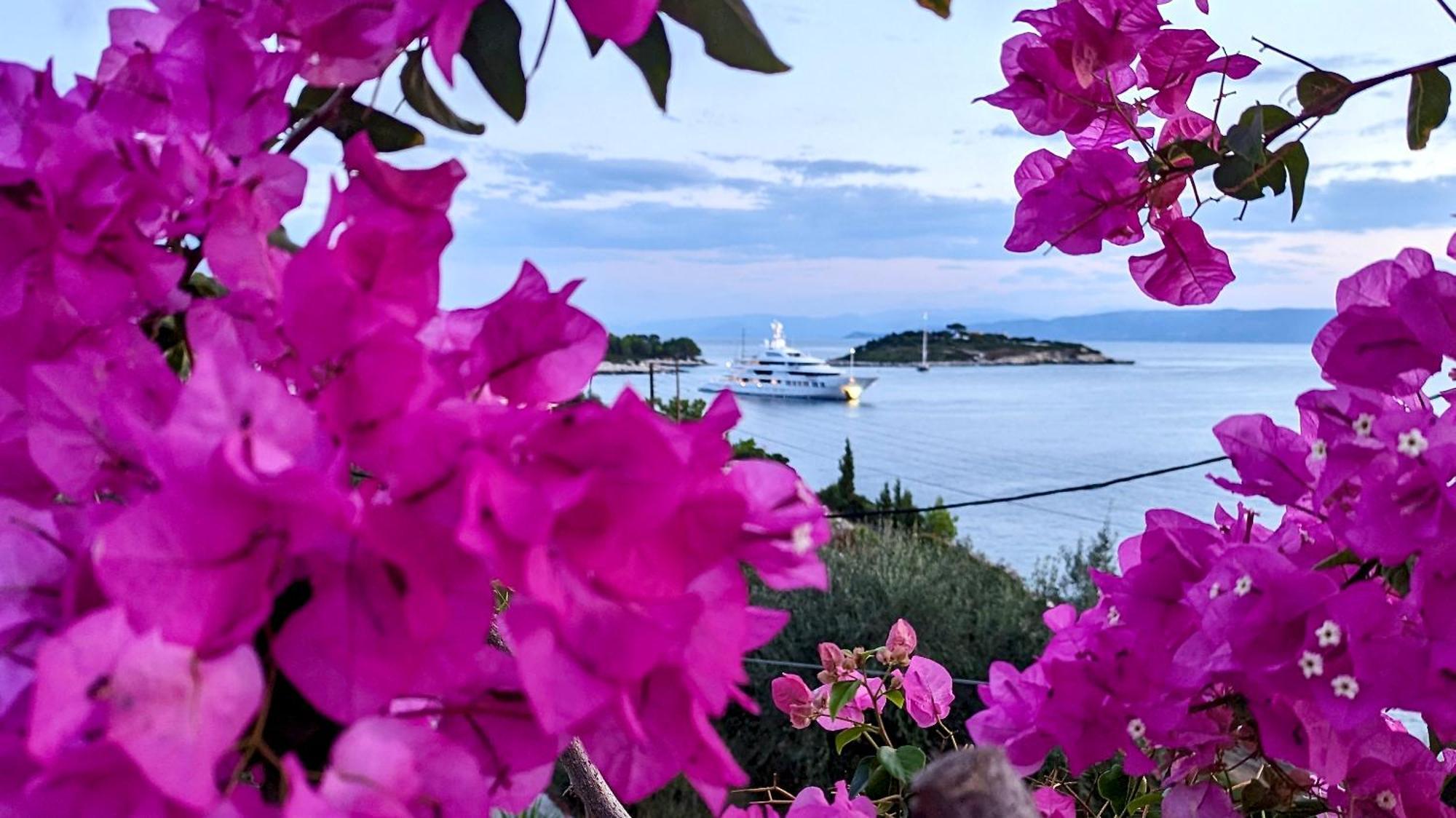 Avgerini Paxos Apartment