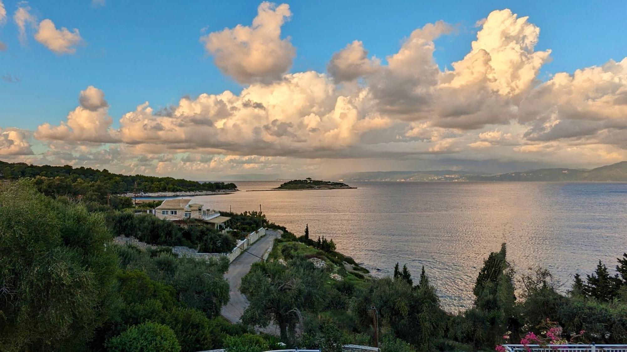 Avgerini Paxos Apartment *