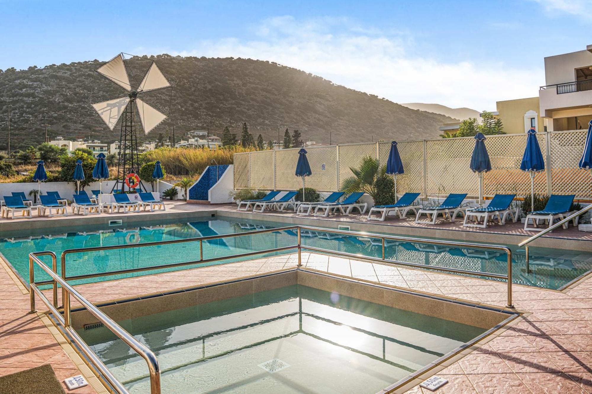 Paradise Aparthotel