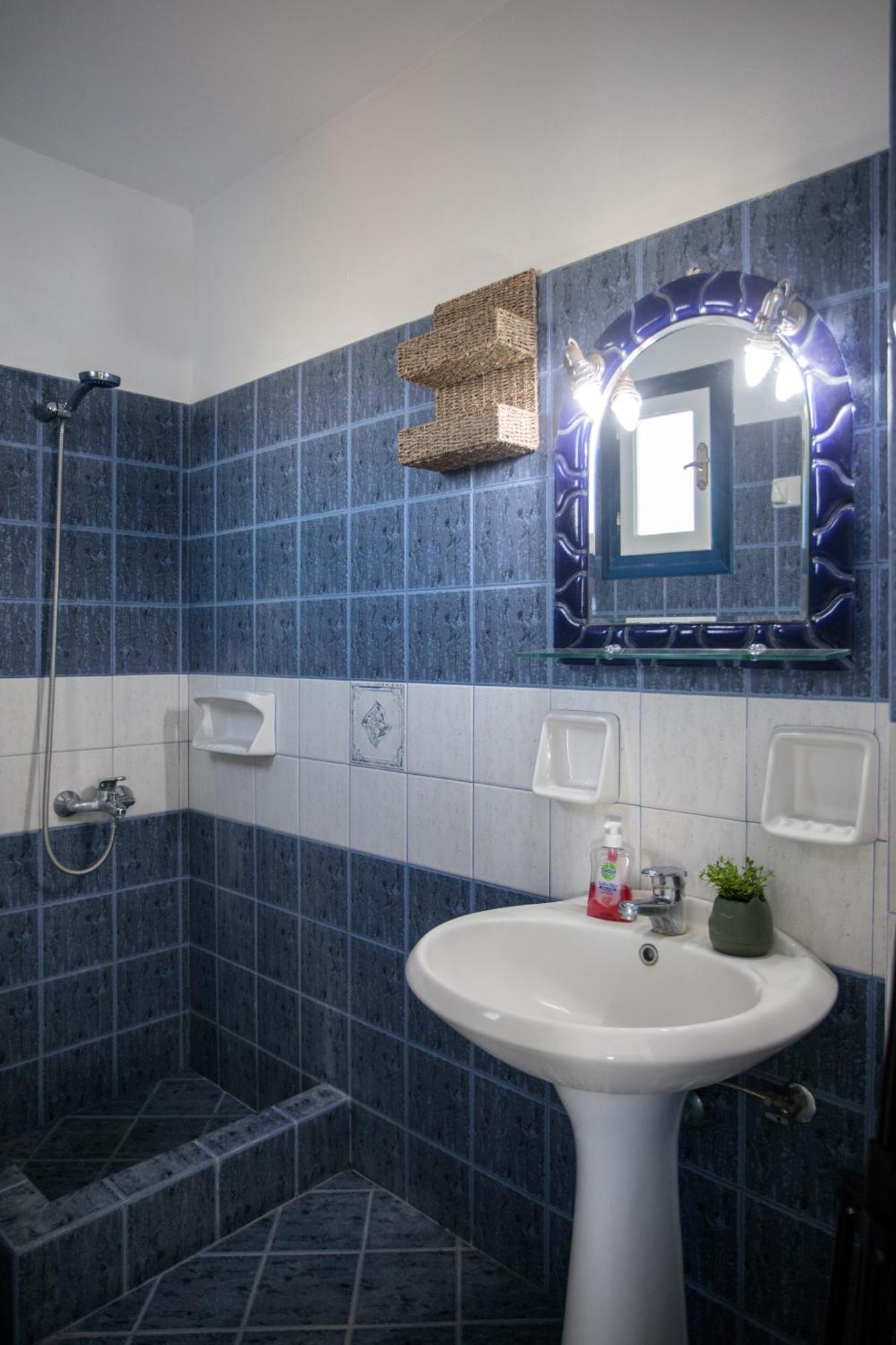 Nefeli In Blue Villa