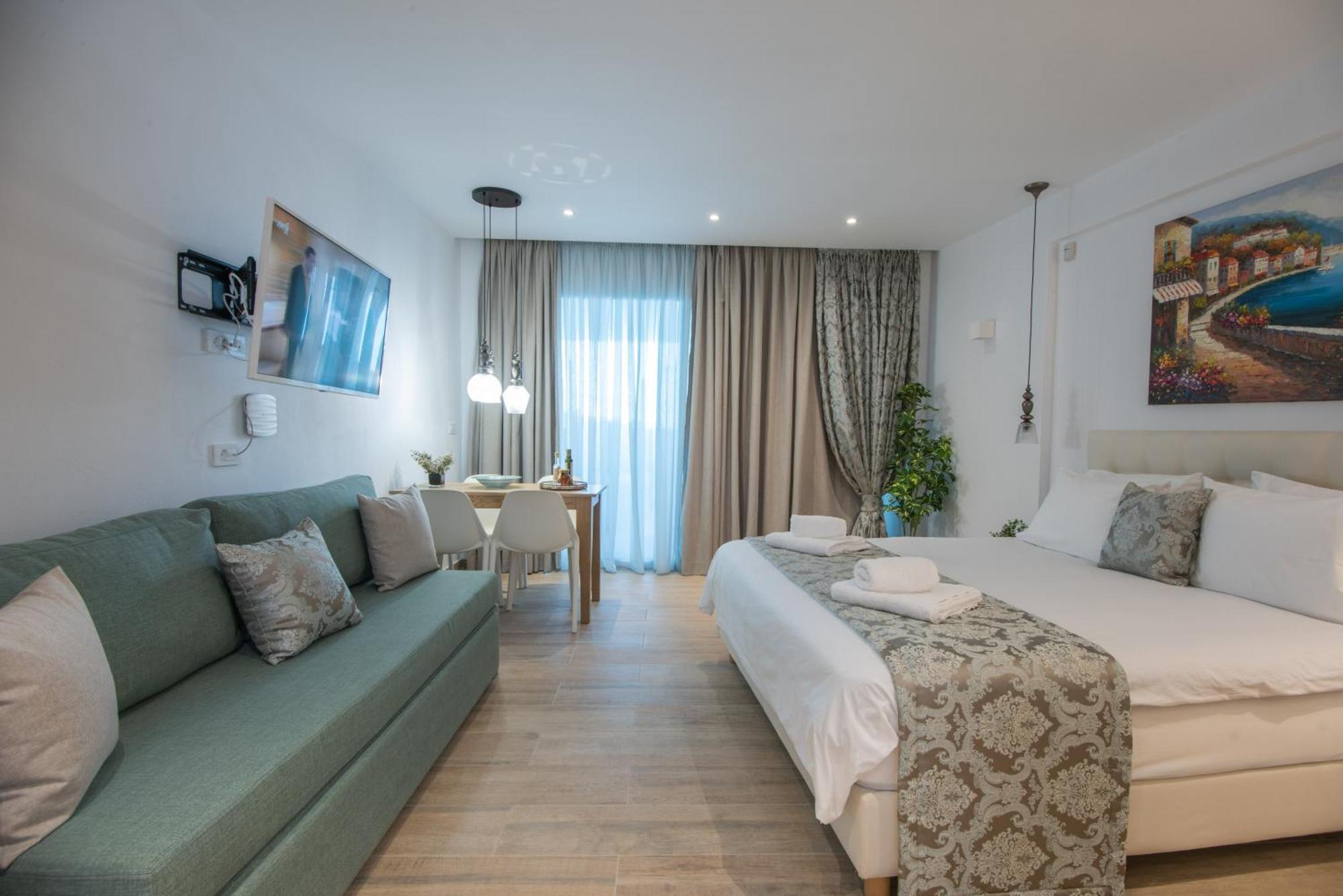 Ammos Lux Crete
