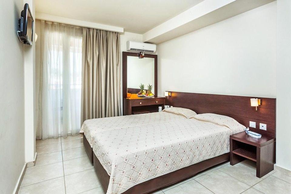 Elinotel Polis 3* Hanioti